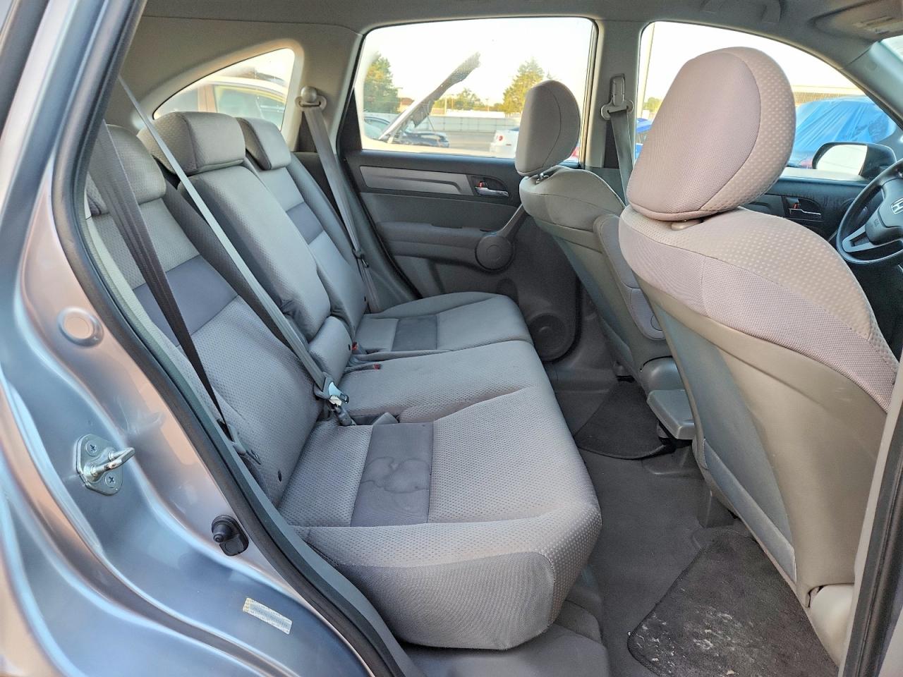 2008 Honda Cr-v Lx Silver vin: JHLRE38398C058498