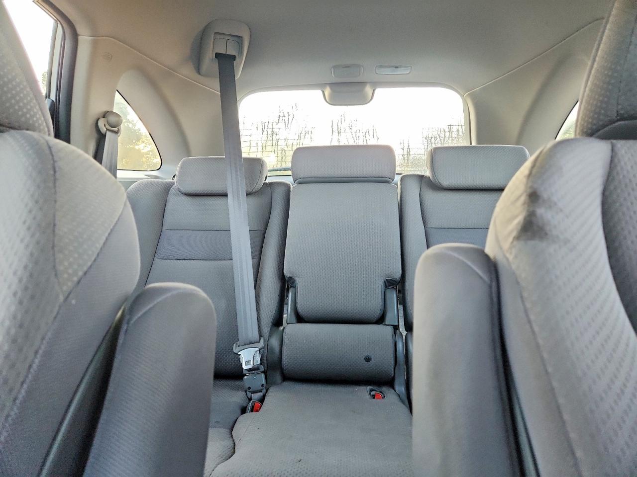 2008 Honda Cr-v Lx Silver vin: JHLRE38398C058498
