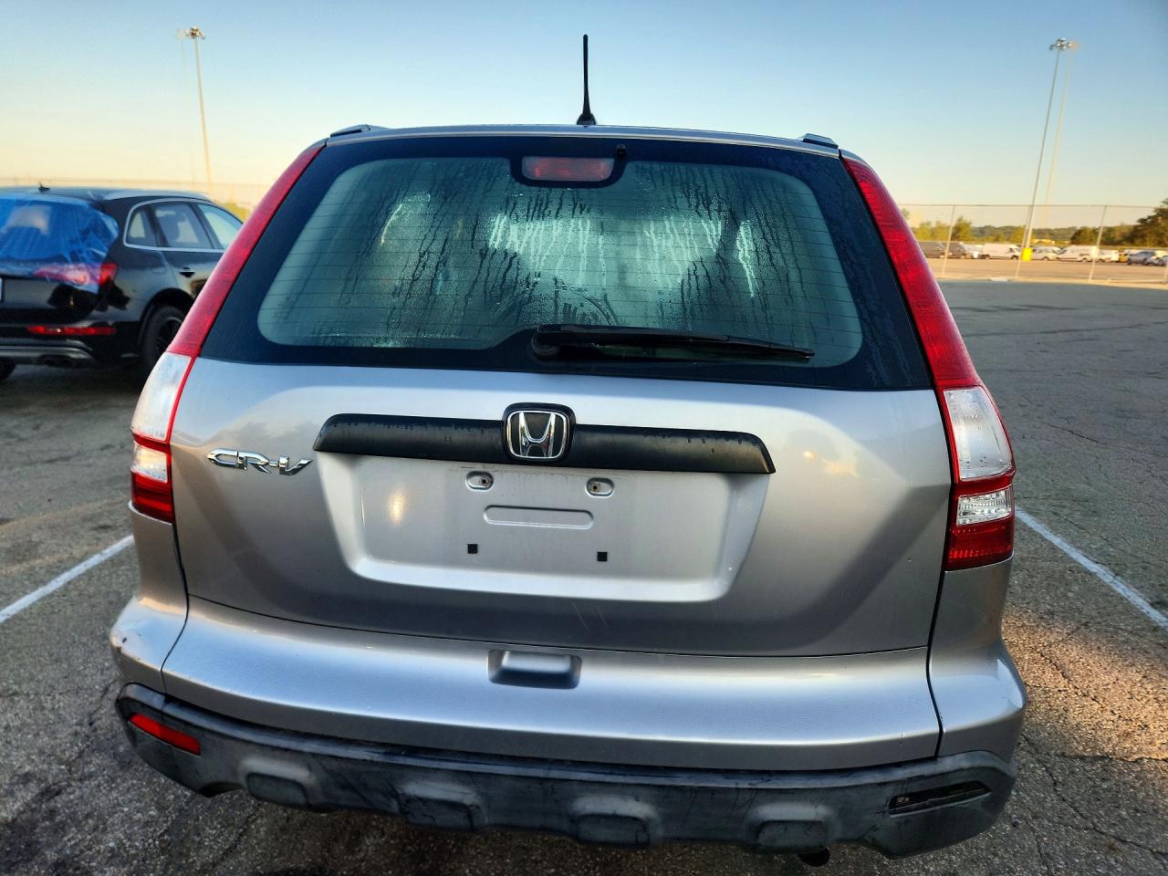2008 Honda Cr-v Lx Silver vin: JHLRE38398C058498
