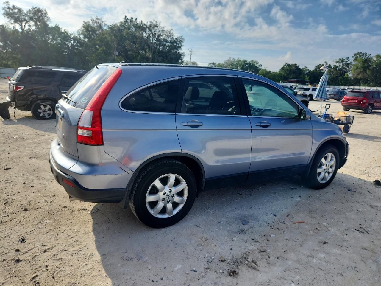 2007 Honda Cr -v Серебряный vin: JHLRE38737C052214