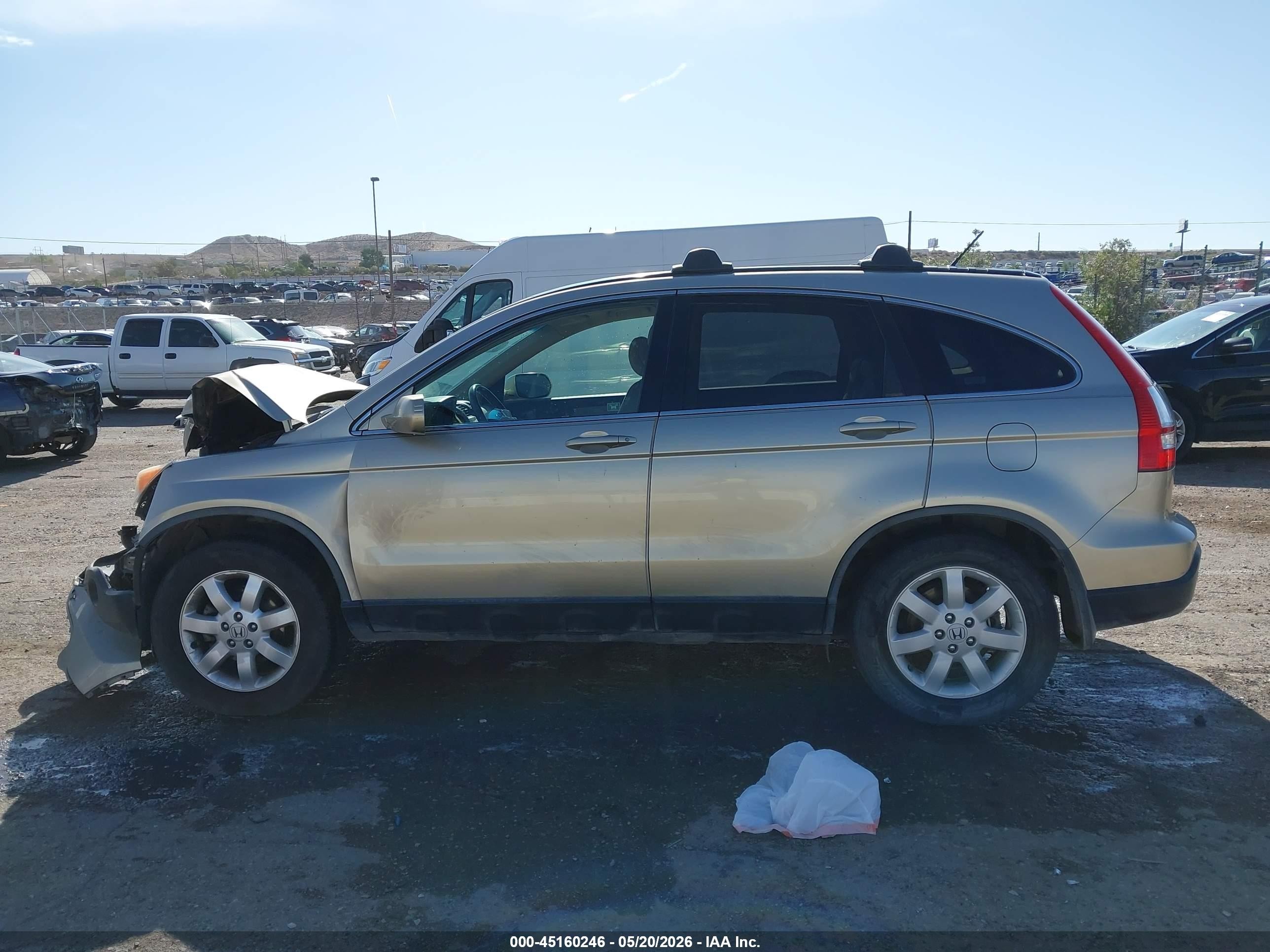 2008 Honda Cr-v Ex-l Cream vin: JHLRE38738C016444