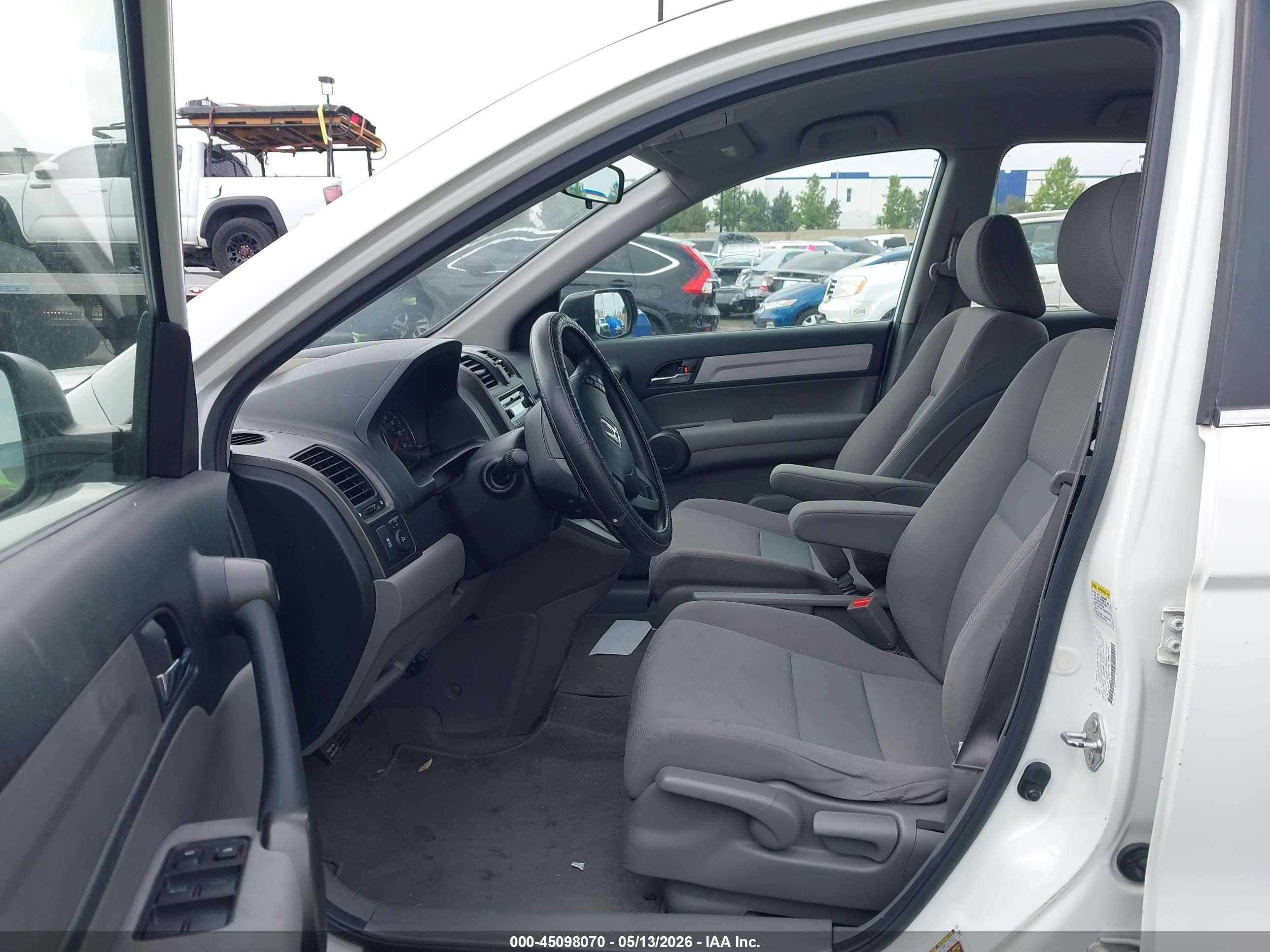 2011 Honda Cr-v Lx White vin: JHLRE3H35BC010486