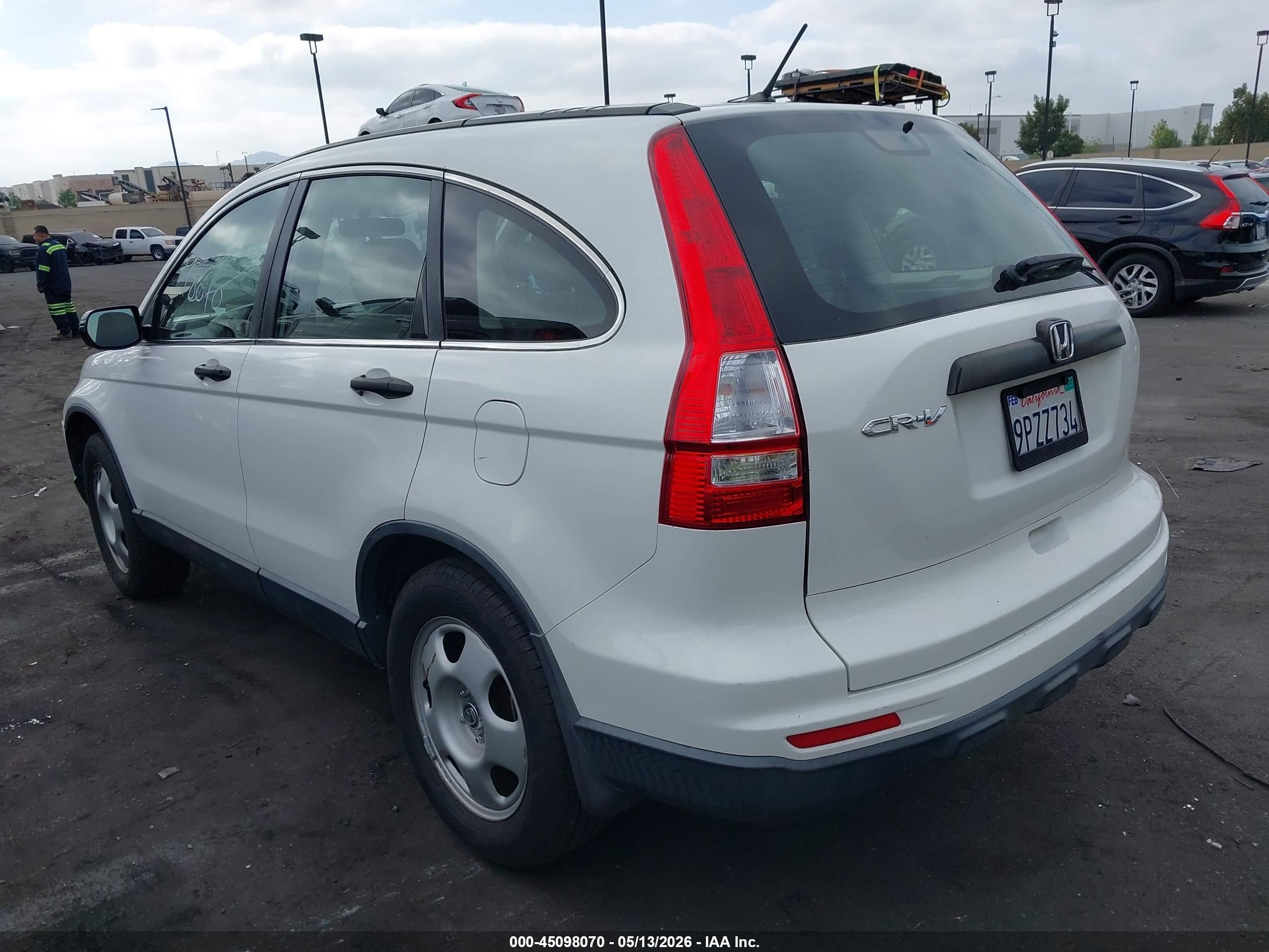 2011 Honda Cr-v Lx White vin: JHLRE3H35BC010486