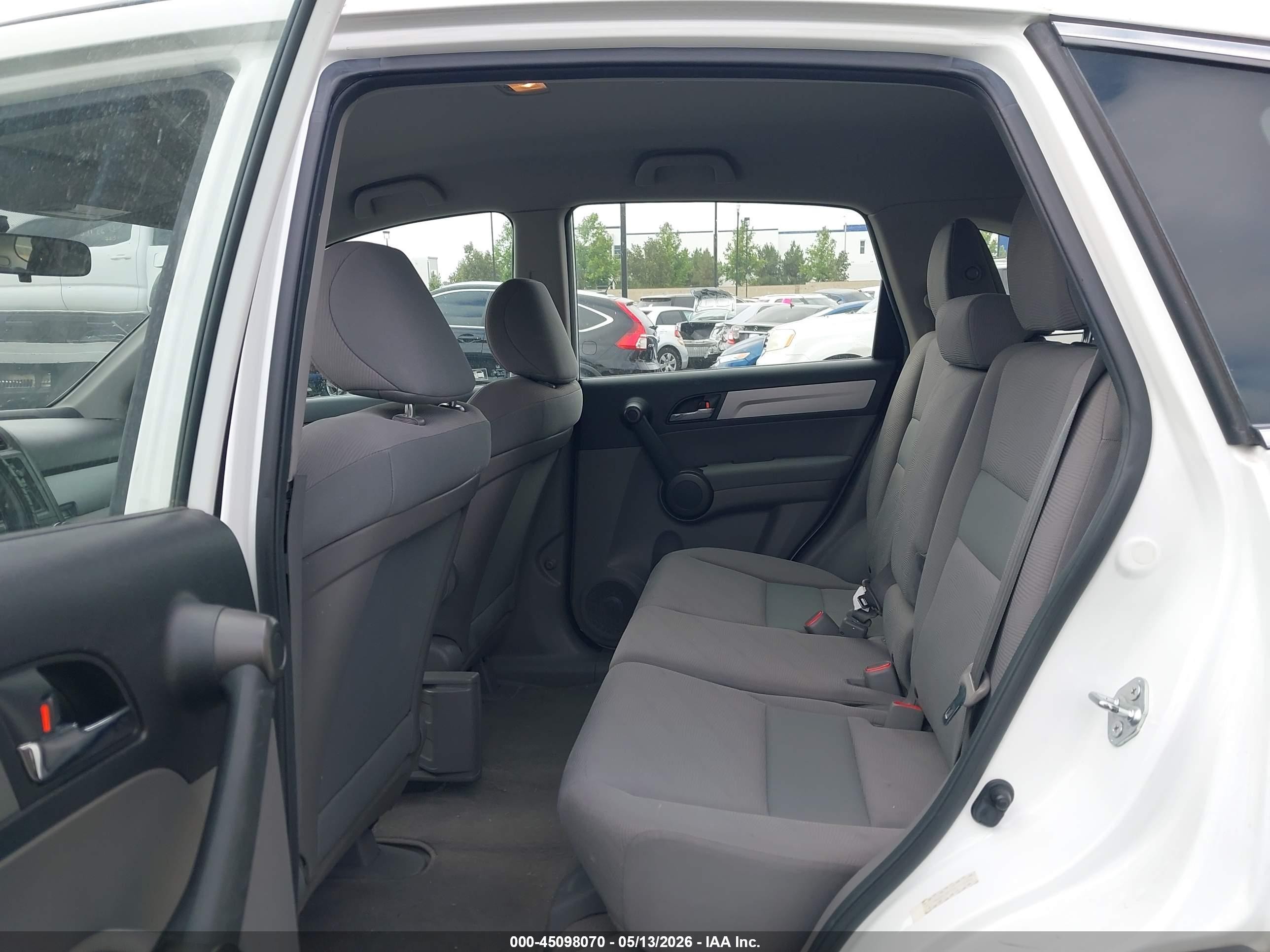 2011 Honda Cr-v Lx White vin: JHLRE3H35BC010486
