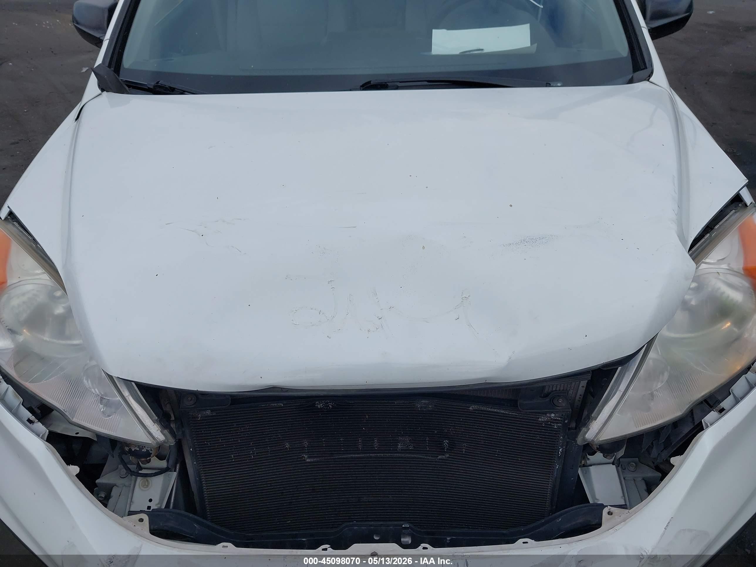 2011 Honda Cr-v Lx White vin: JHLRE3H35BC010486