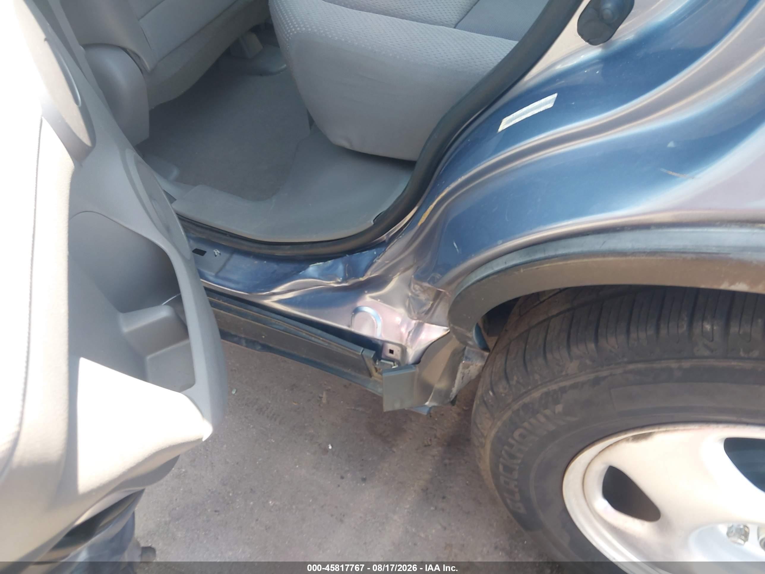 2007 Honda Cr-v Lx Blue vin: JHLRE48327C028103