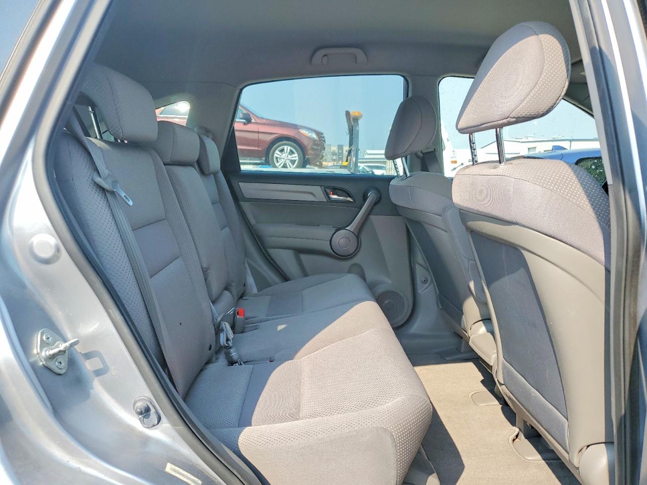 2008 Honda Cr-v Lx Серебряный vin: JHLRE48338C027513