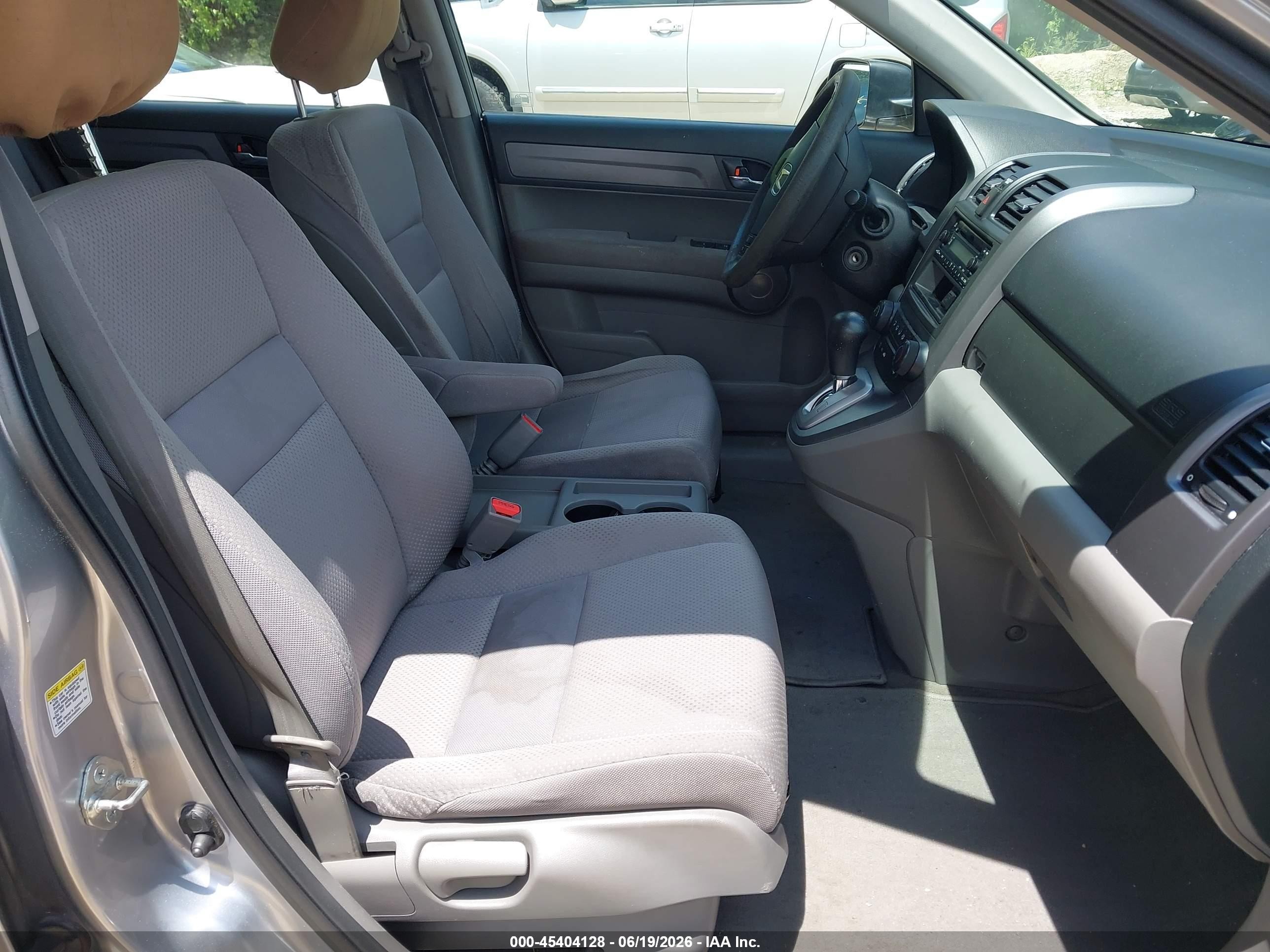 2008 Honda Cr-v Lx Silver vin: JHLRE48348C070872