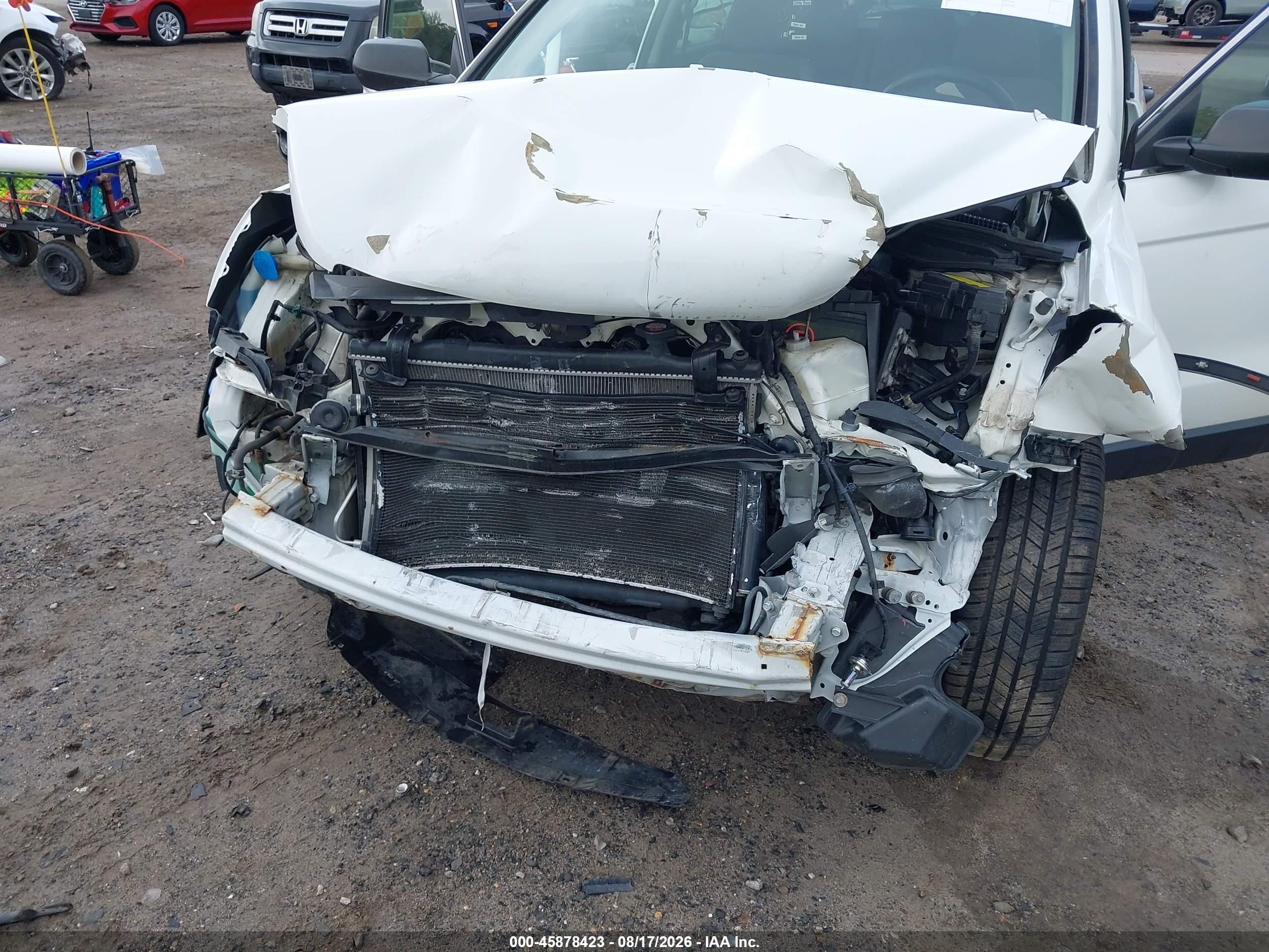 2007 Honda Cr-v Lx White vin: JHLRE48357C102100