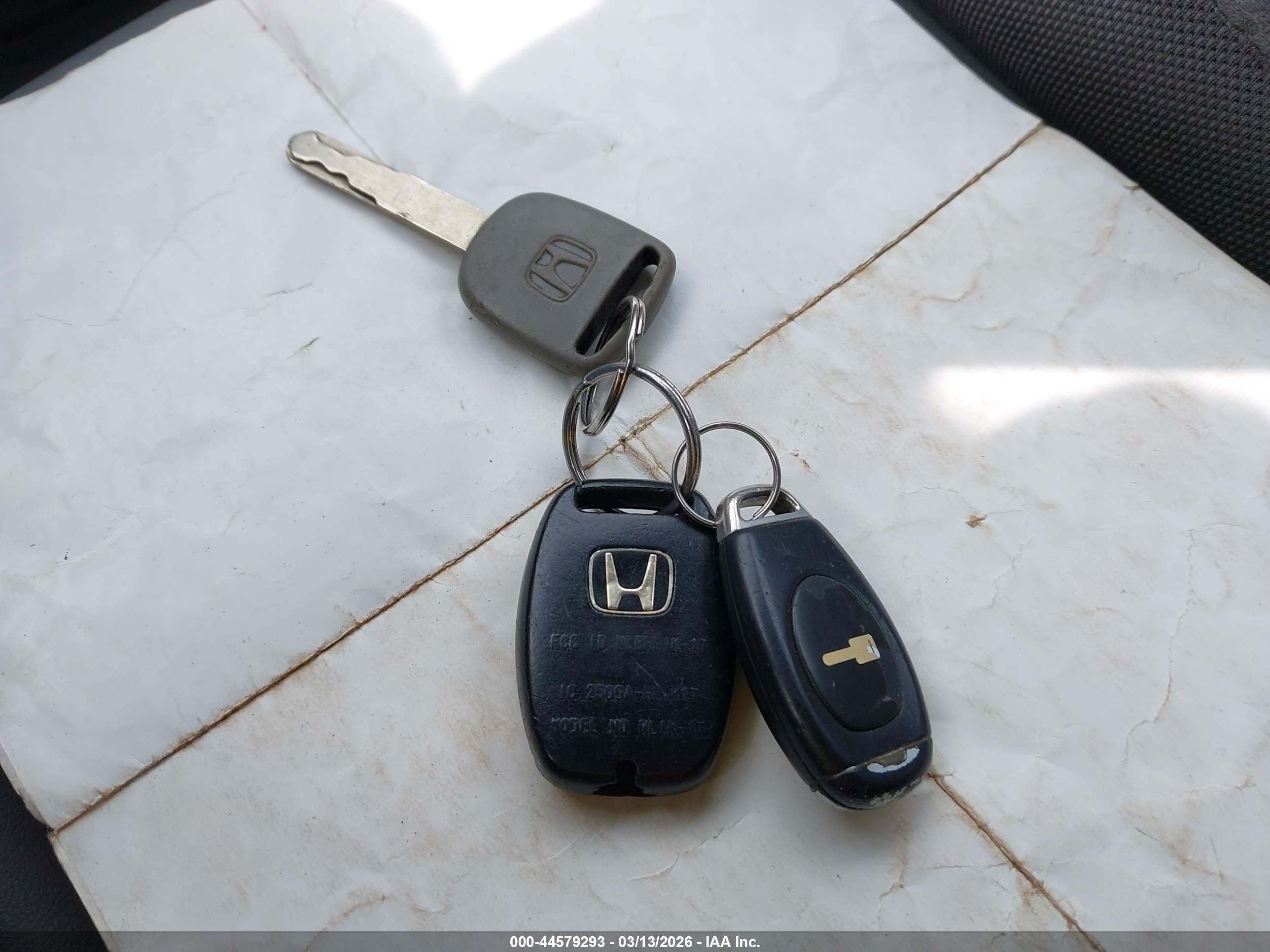 2007 Honda Cr-v Lx Белый vin: JHLRE48367C098736