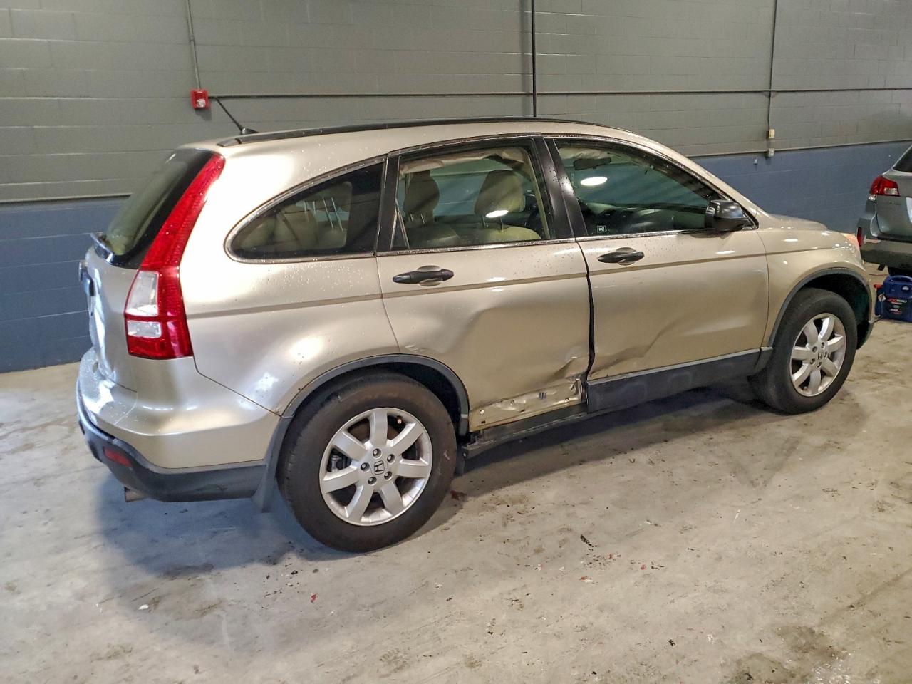 2007 Honda Cr-v Lx Золотой vin: JHLRE48377C031952
