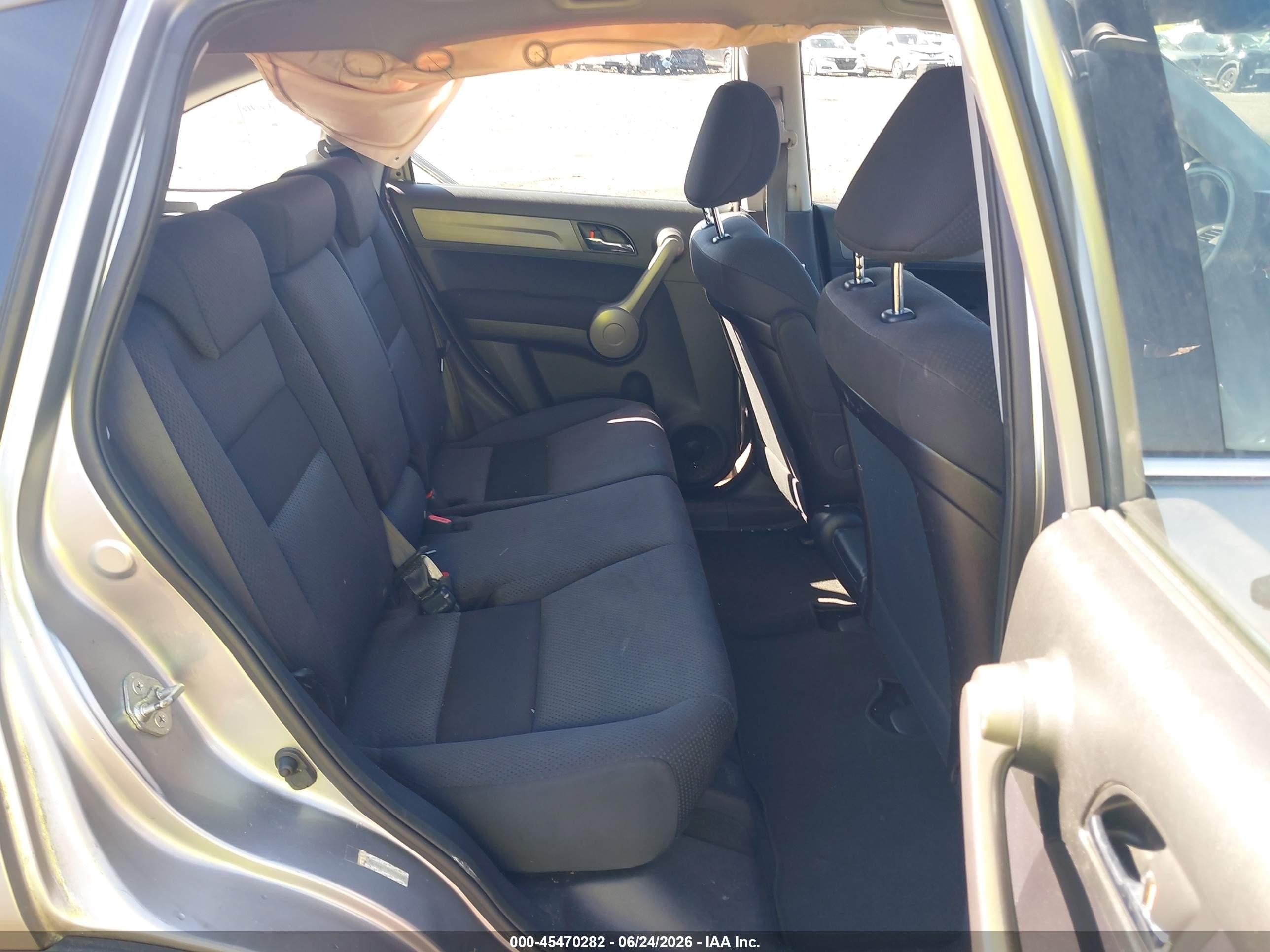 2008 Honda Cr-v Lx Silver vin: JHLRE48378C070736