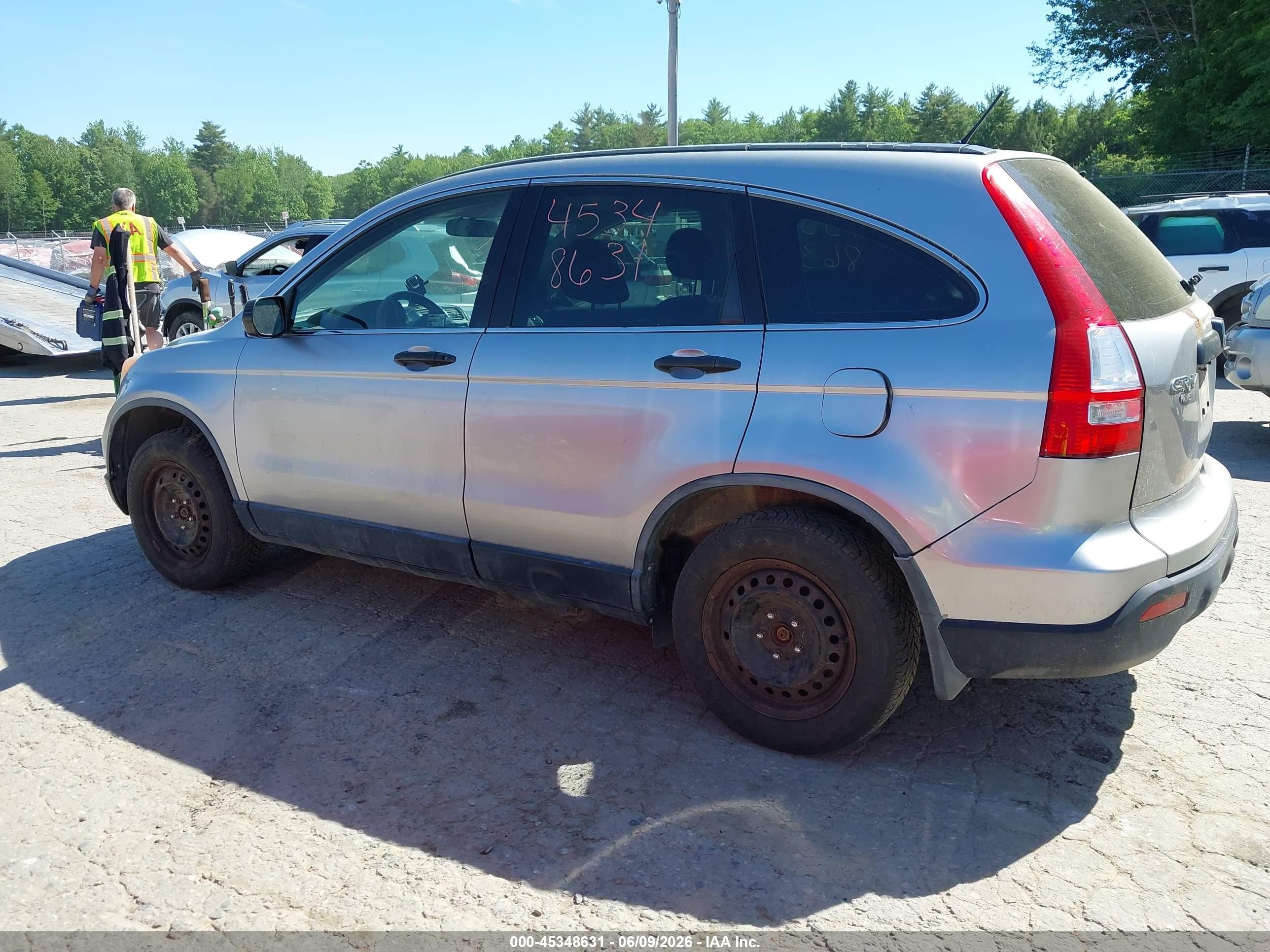 2008 Honda Cr-v Lx Серебряный vin: JHLRE48388C071930