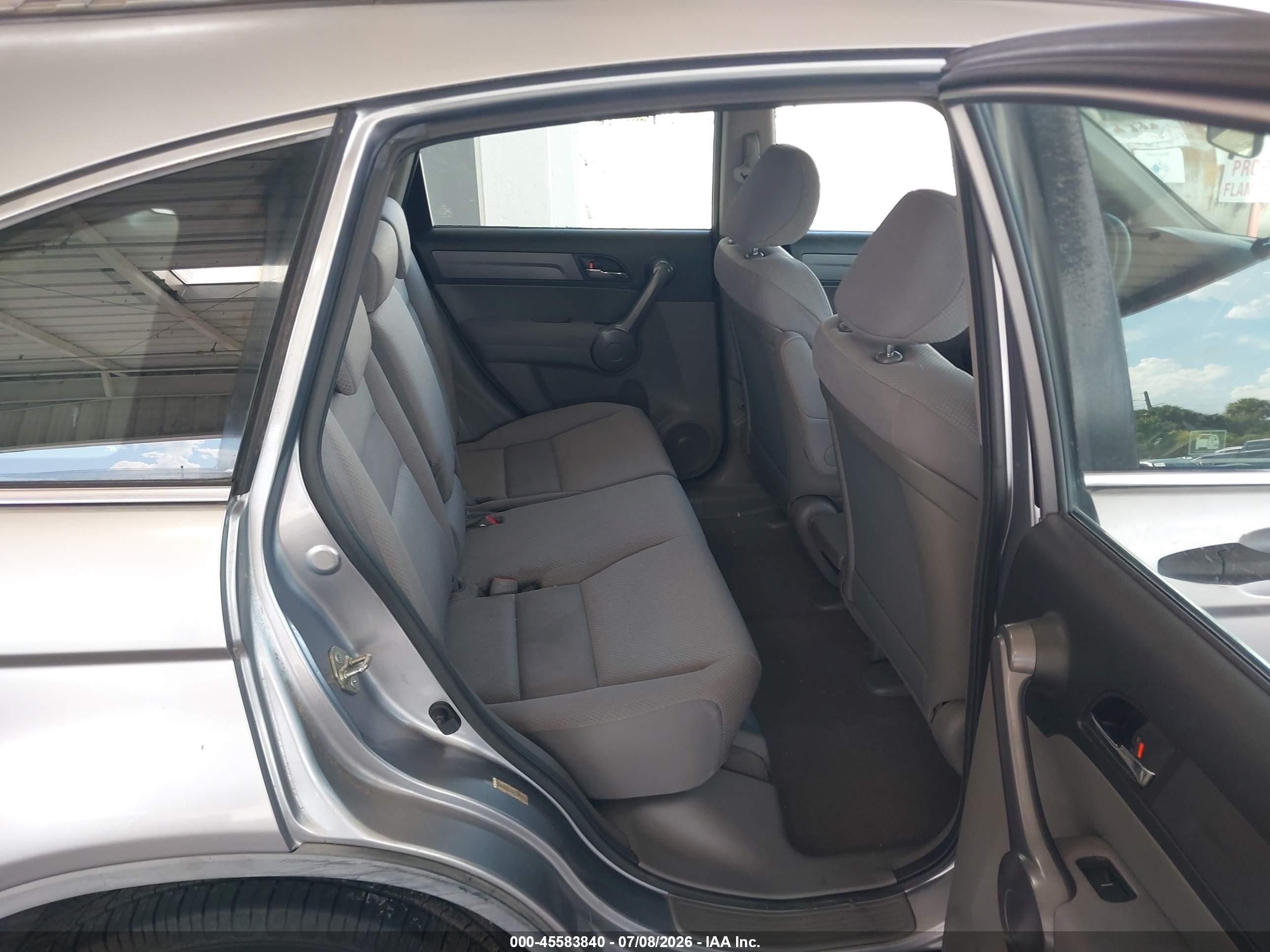 2008 Honda Cr-v Lx Silver vin: JHLRE48388C080319