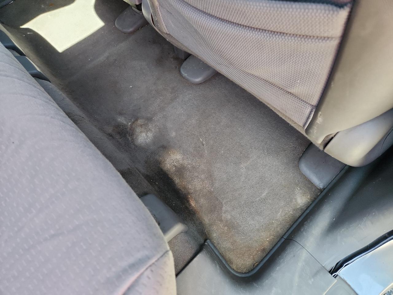 2007 Honda Cr-v Ex Blue vin: JHLRE48557C038643 Damage: Right Rear Carpet, Stained, Permanent