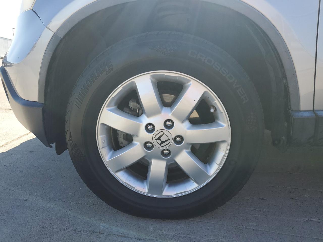2007 Honda Cr-v Exl Silver vin: JHLRE48797C112518 Damage: Left Front Fender, Heavy Scratch, 1 To 2 Inches