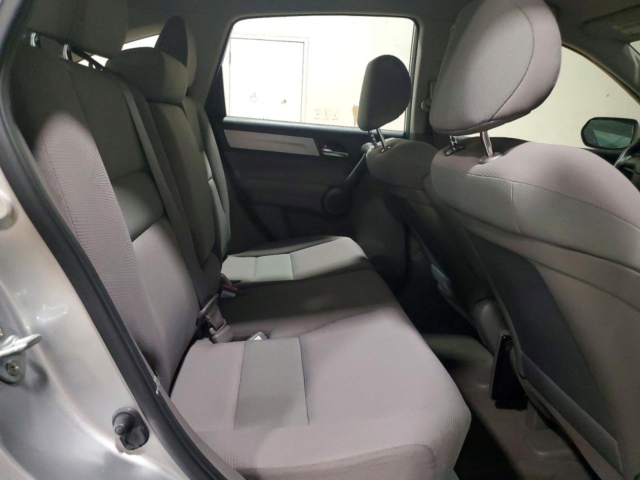 2011 Honda Cr-v Lx Silver vin: JHLRE4H31BC013858