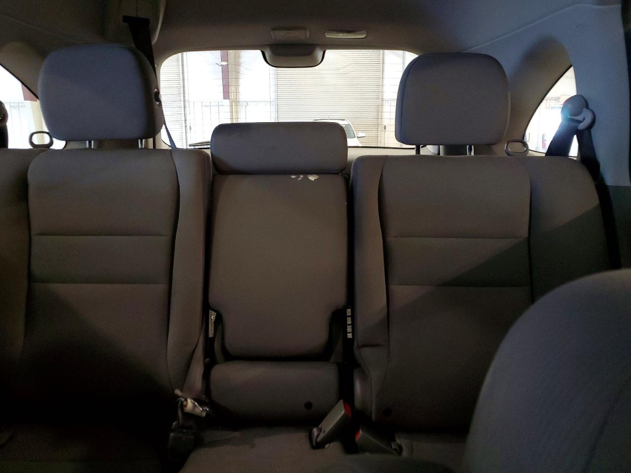 2010 Honda Cr-v Lx Silver vin: JHLRE4H34AC015800