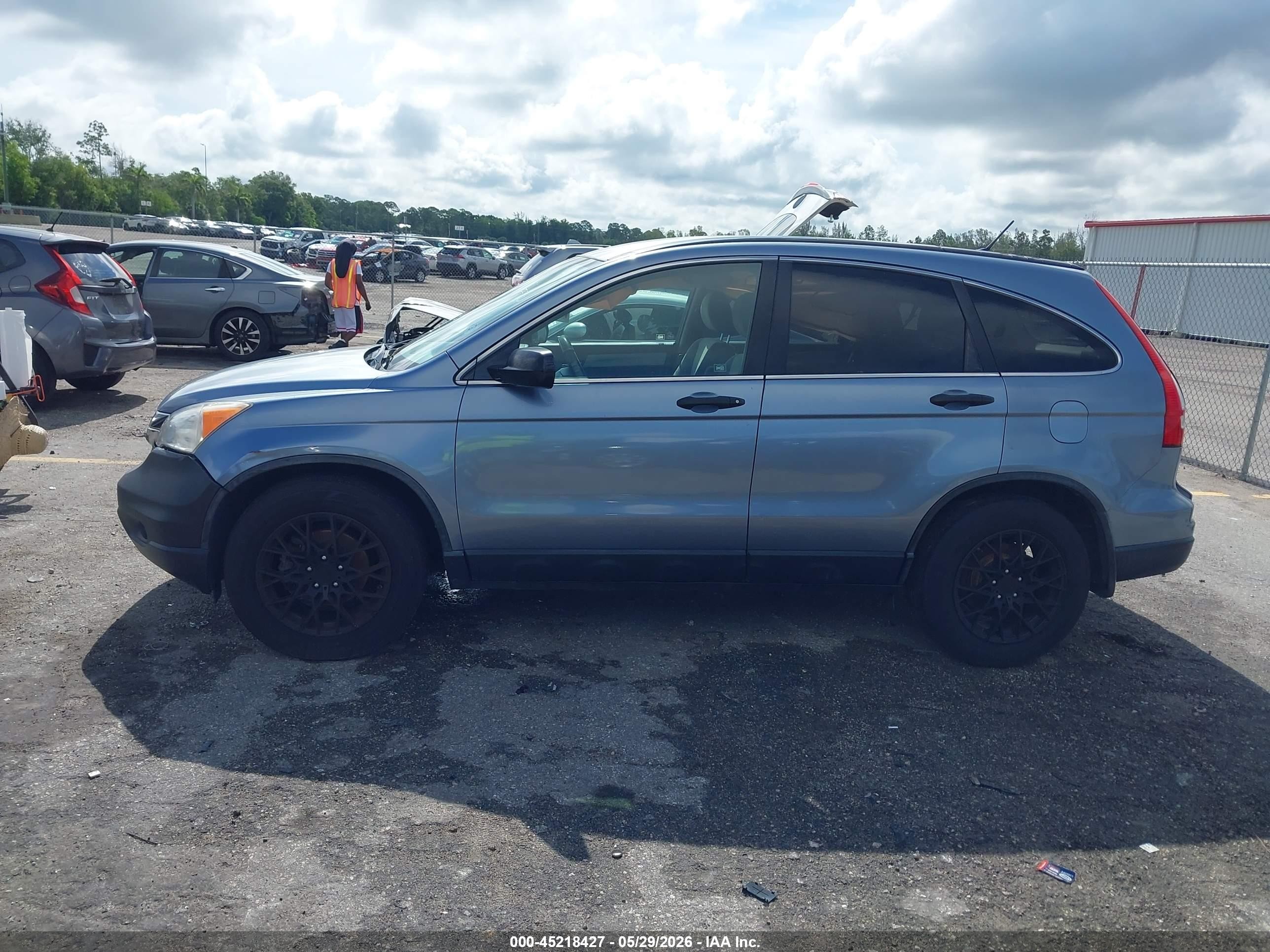 2011 Honda Cr-v Se Blue vin: JHLRE4H49BC006813