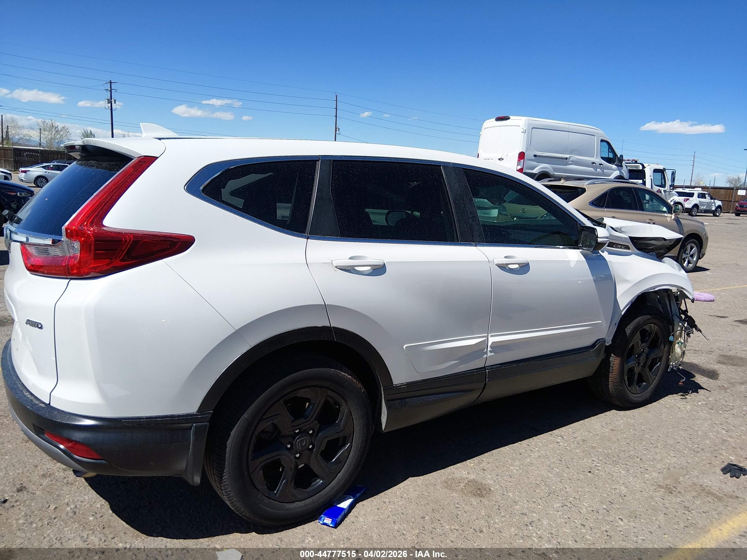 2019 Honda Cr-v Ex White vin: JHLRW2H58KX014808