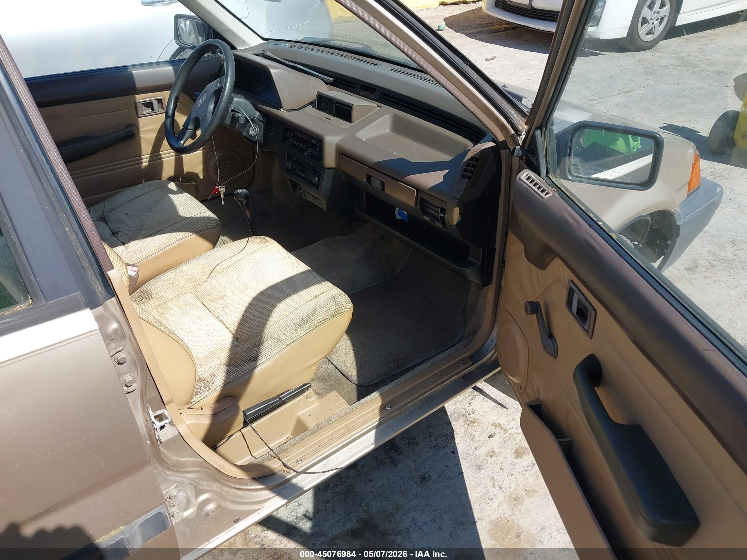 1986 Honda Civic 1500 Dx Beige vin: JHMAN5522GC001008