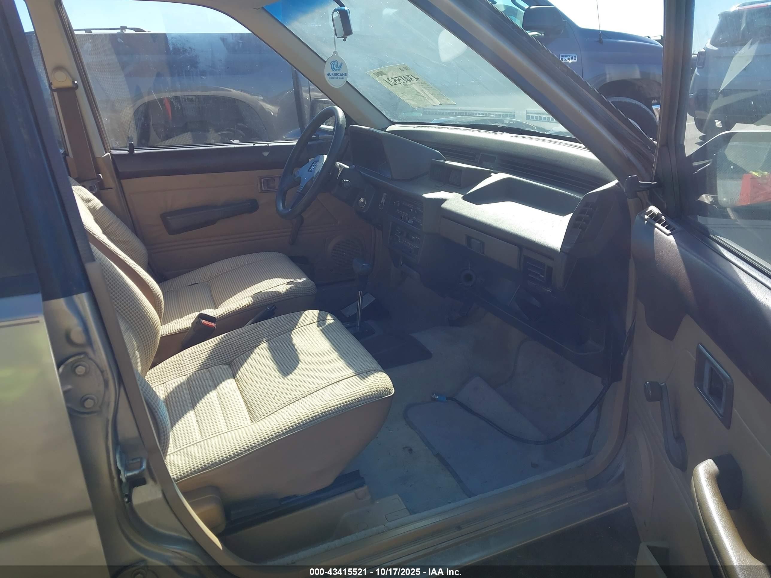 1986 Honda Civic 1500 Dx Gold vin: JHMAN752XGC007294
