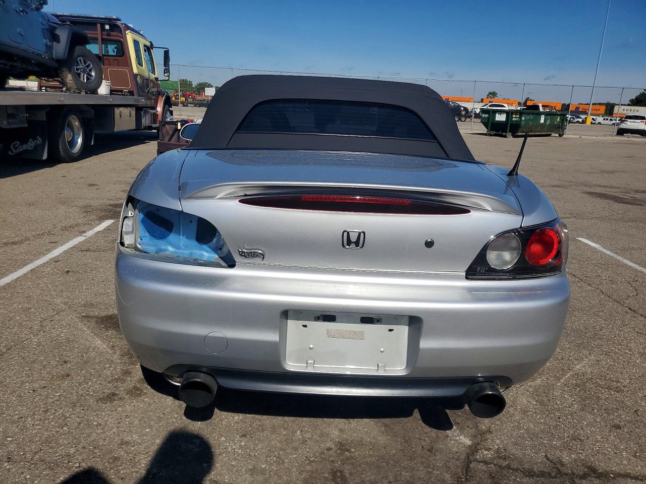 2002 Honda S2000 Silver vin: JHMAP11422T000511