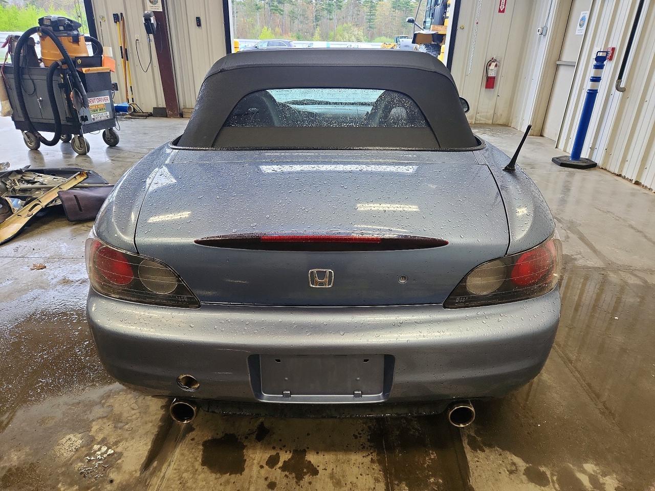 2002 Honda S 2000 Blue vin: JHMAP11472T002562