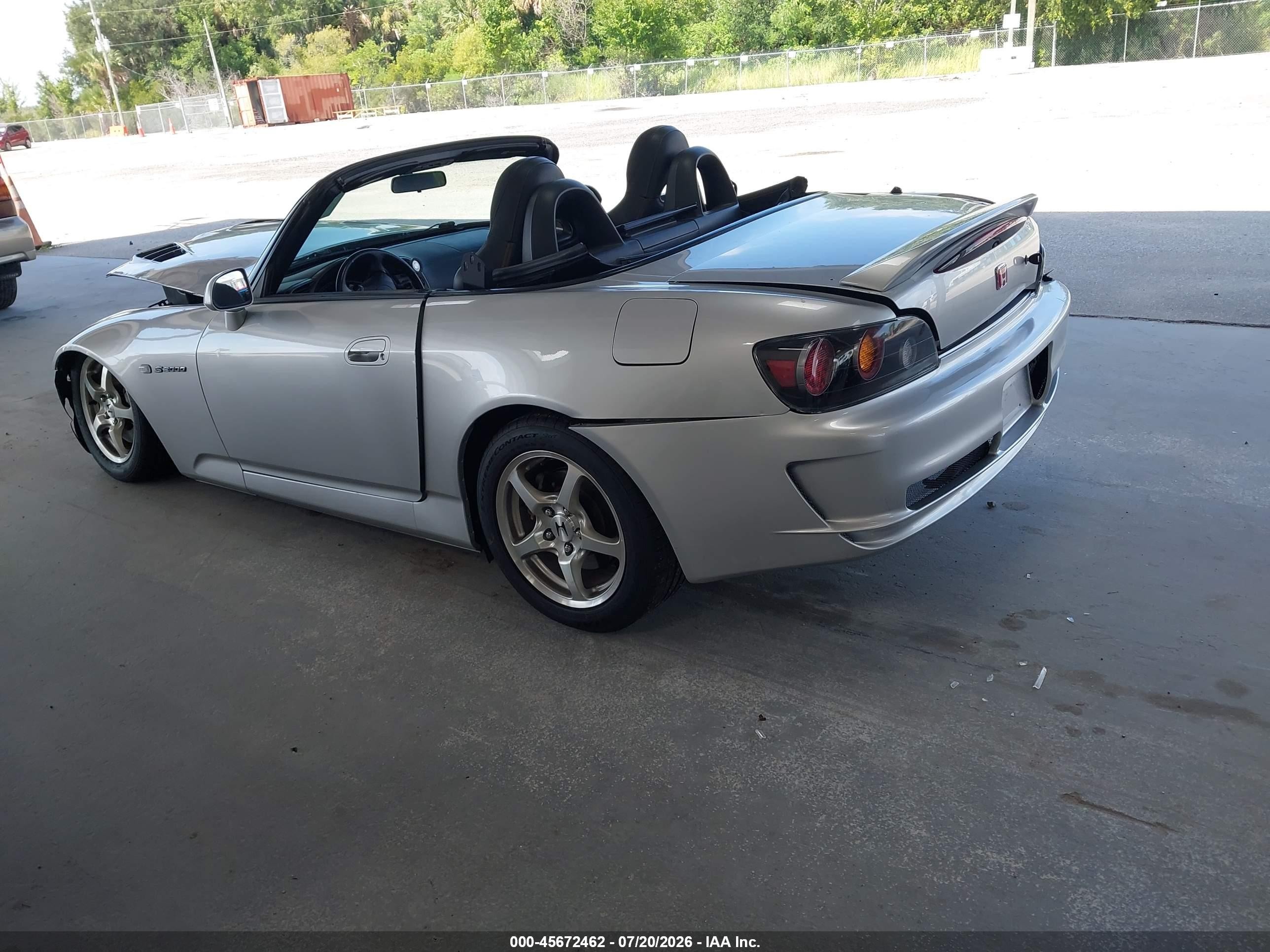 2002 Honda S2000   Серебряный vin: JHMAP11472T008197