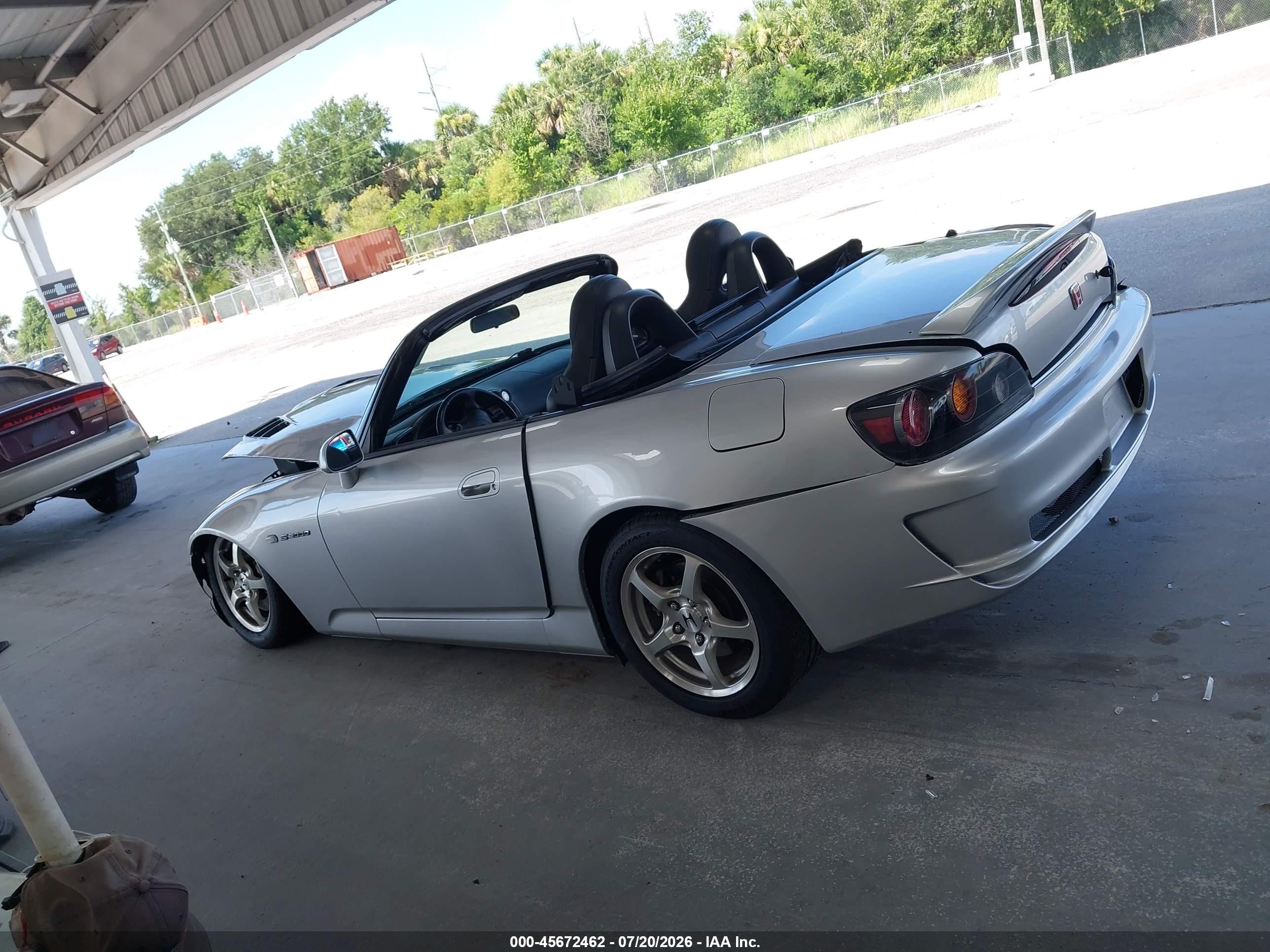 2002 Honda S2000   Серебряный vin: JHMAP11472T008197