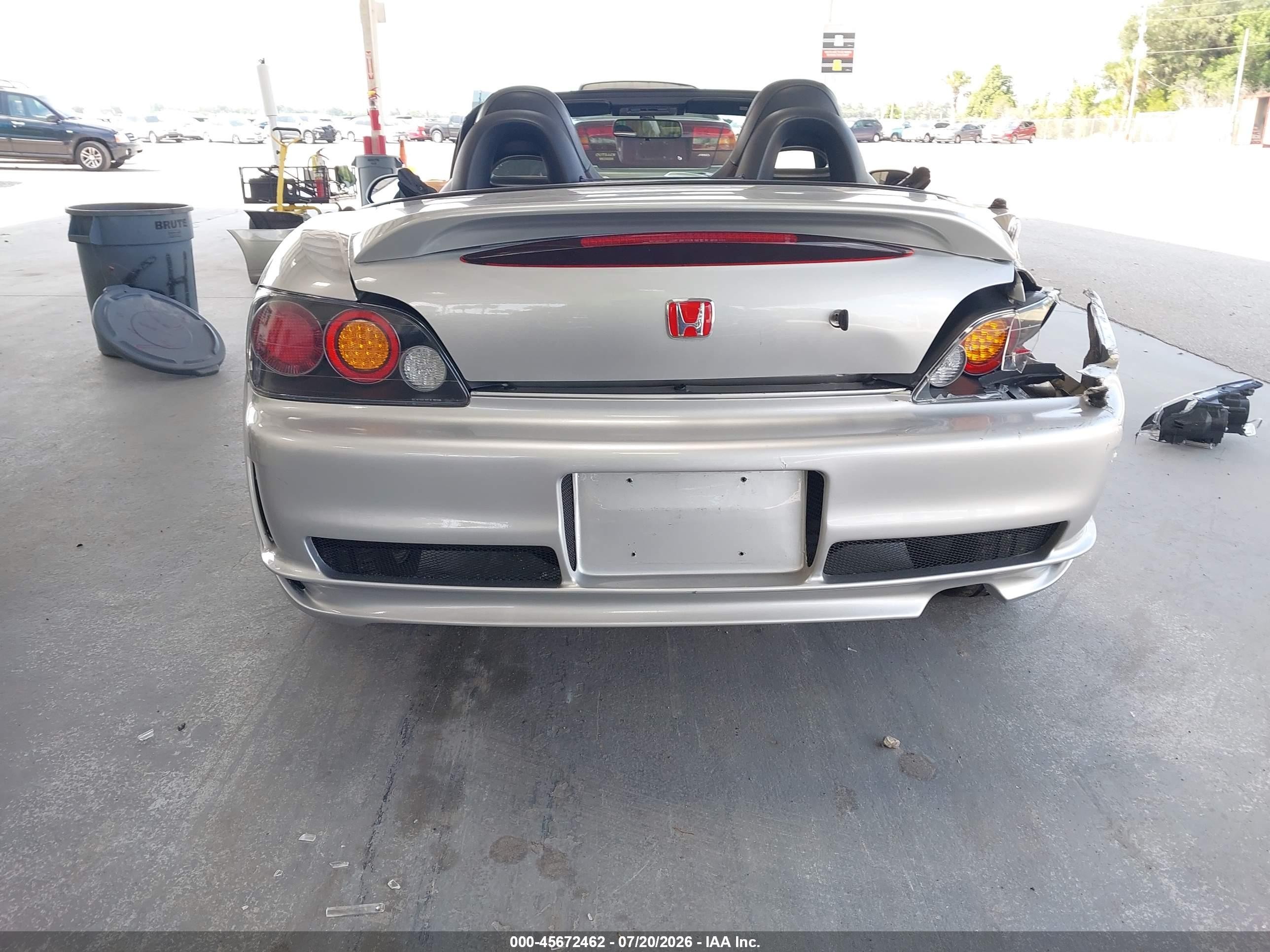 2002 Honda S2000   Серебряный vin: JHMAP11472T008197