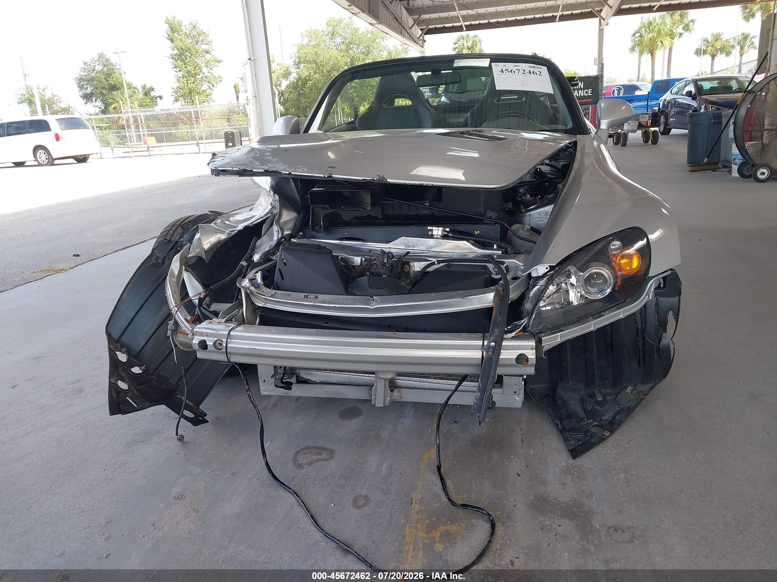 2002 Honda S2000   Серебряный vin: JHMAP11472T008197