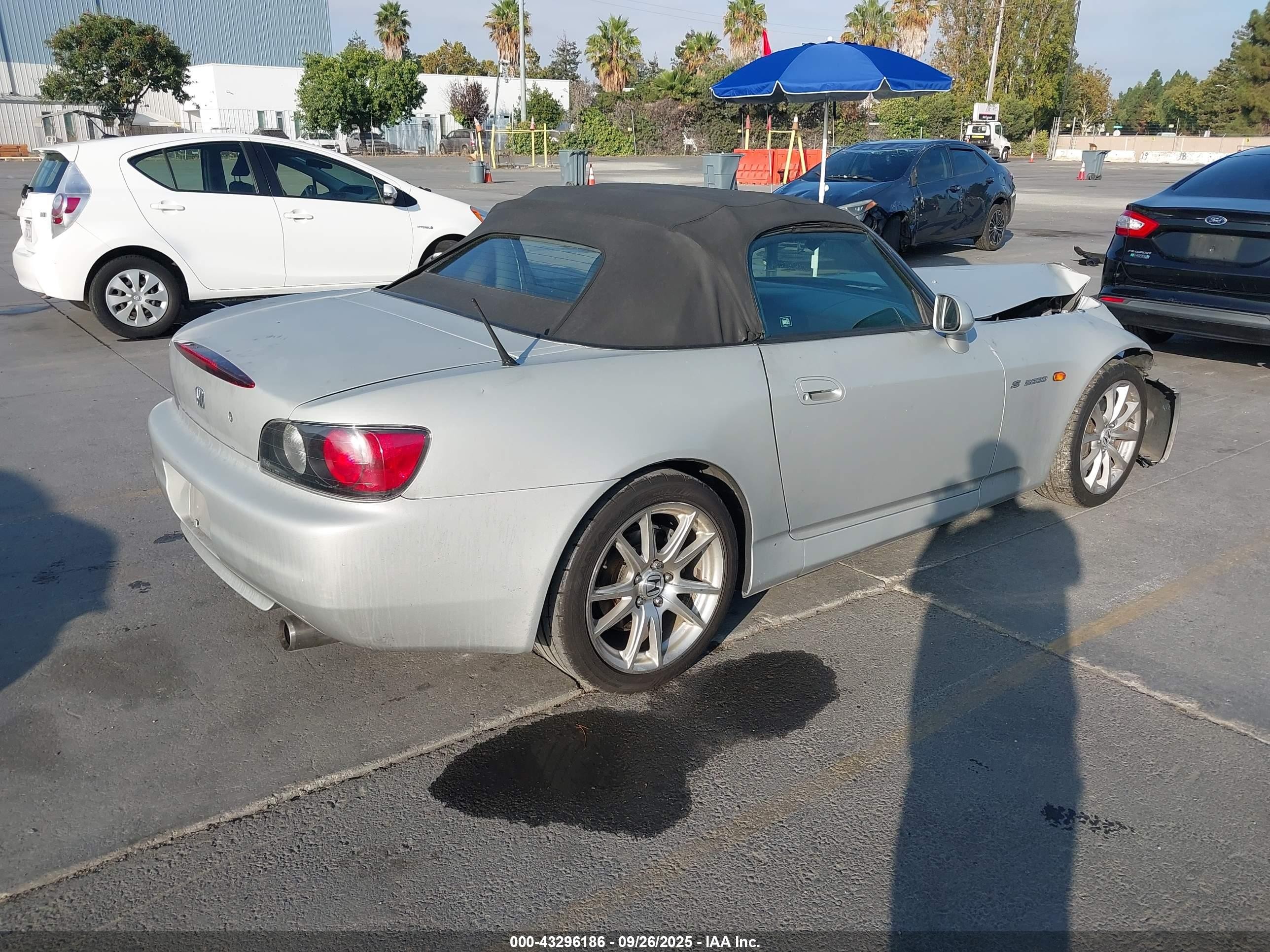 2001 Honda S2000   Серебряный vin: JHMAP11491T004263