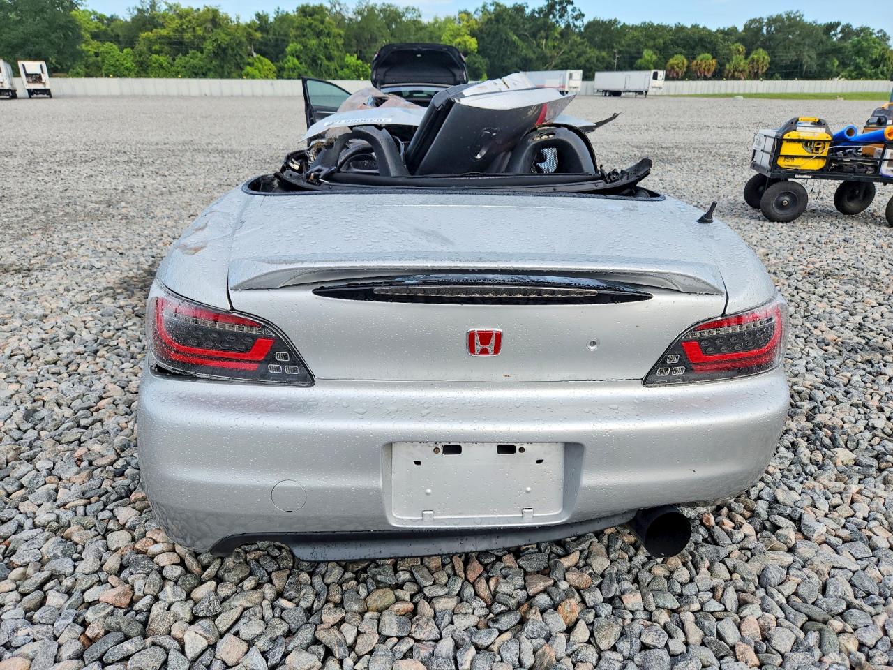 2002 Honda S2000 Silver vin: JHMAP11492T001932