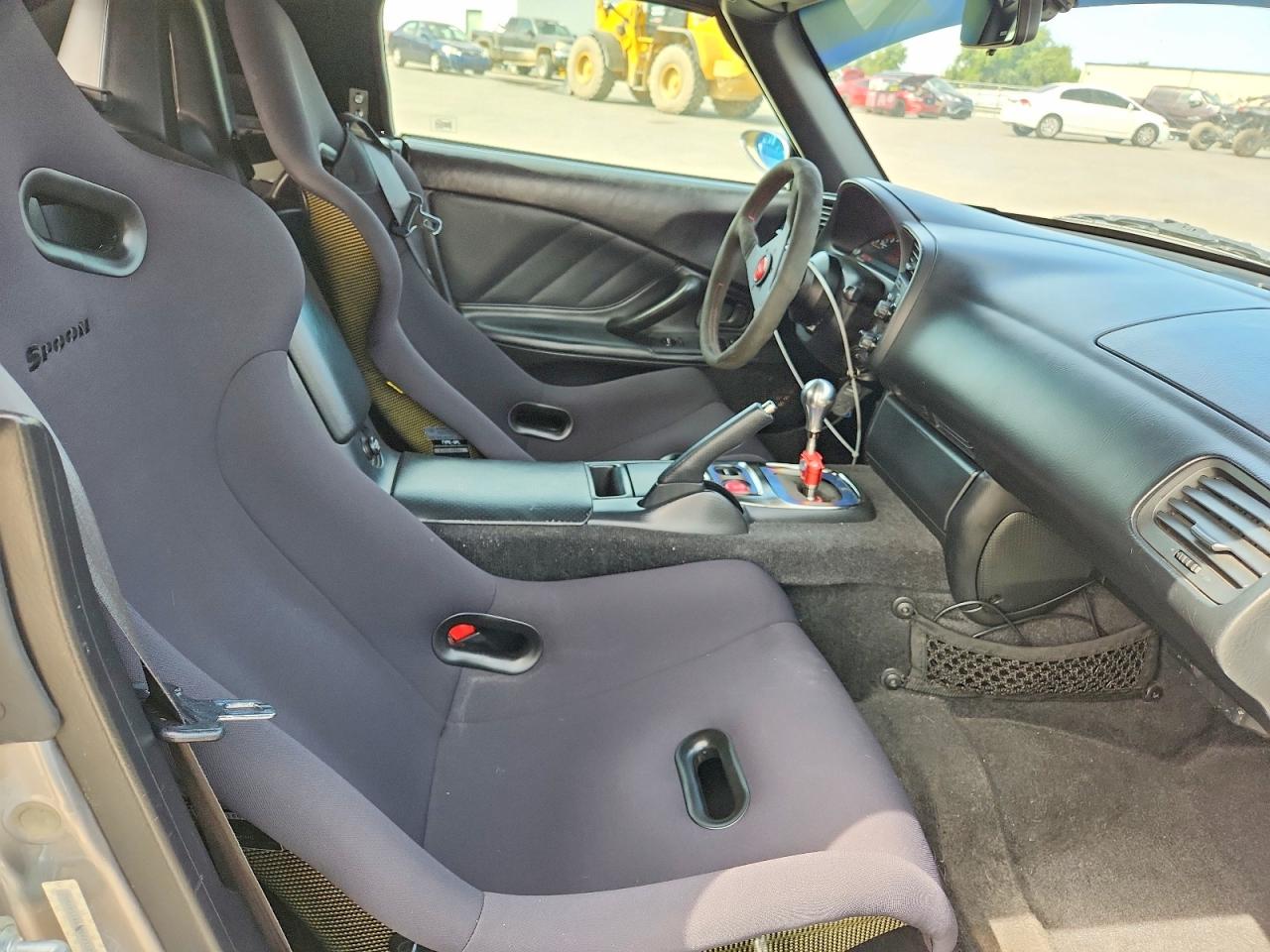 2001 Honda S2000 Silver vin: JHMAP114X1T001517