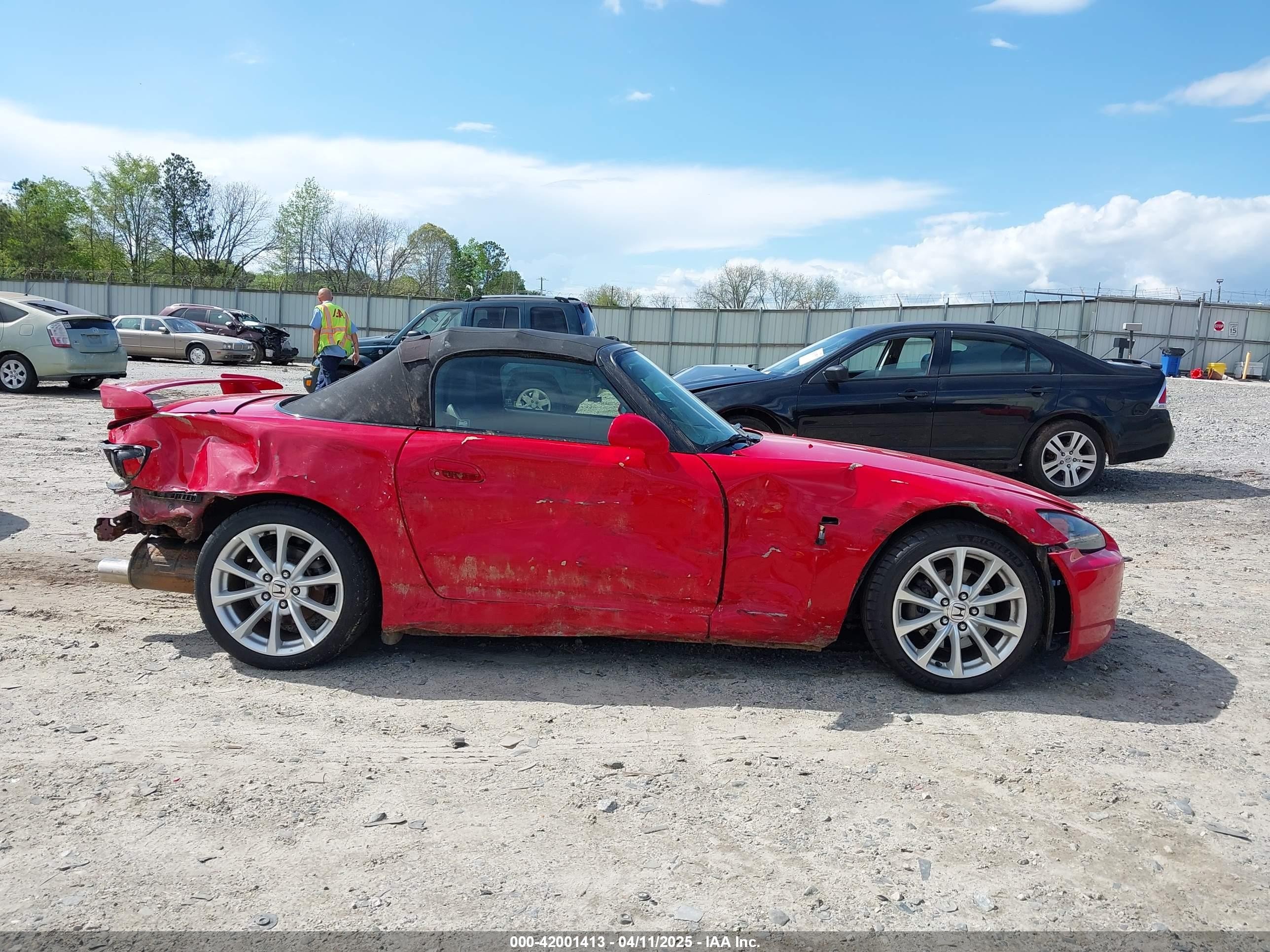2007 Honda S2000   Red vin: JHMAP21427S002357