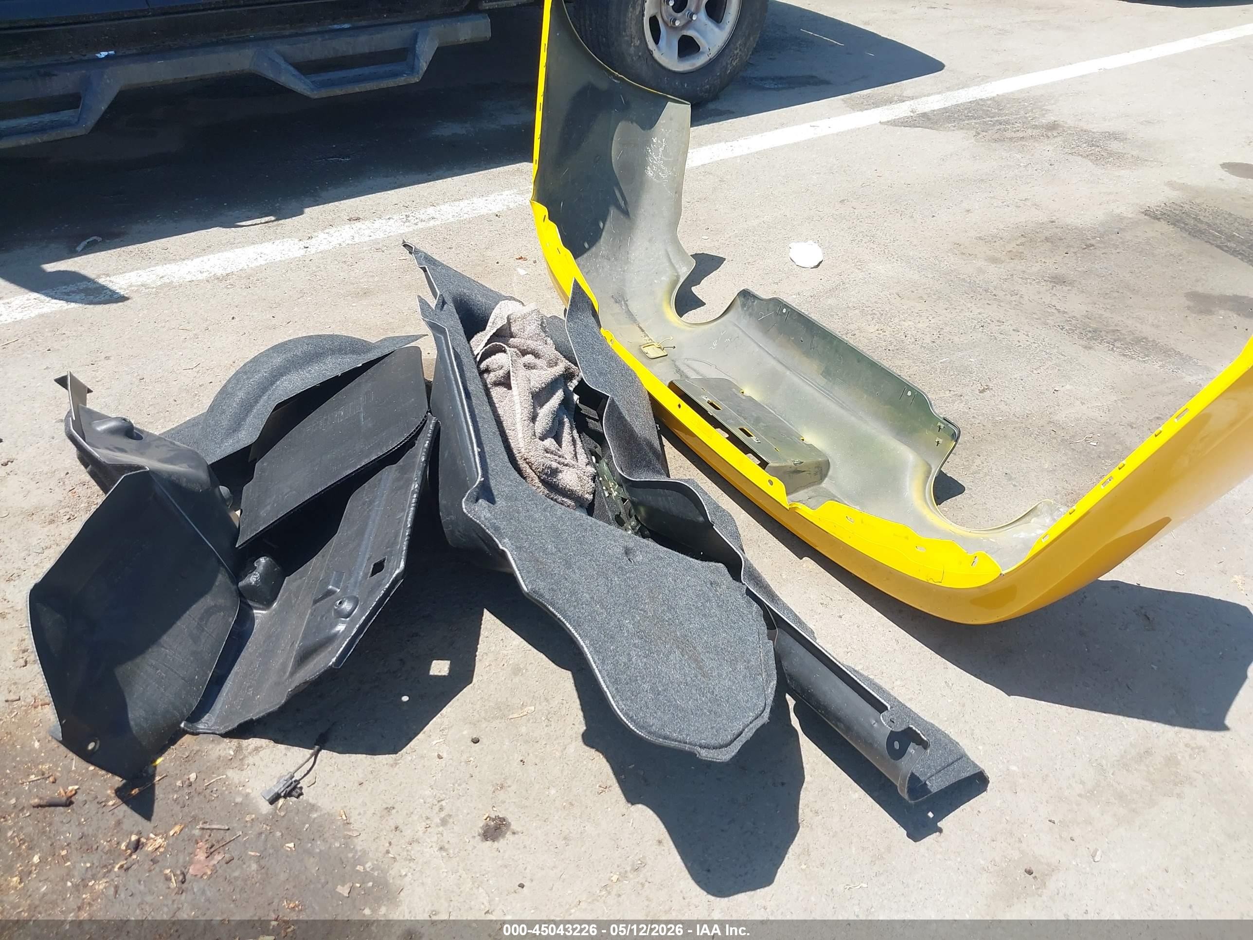 2004 Honda S2000   Yellow vin: JHMAP21444T001684