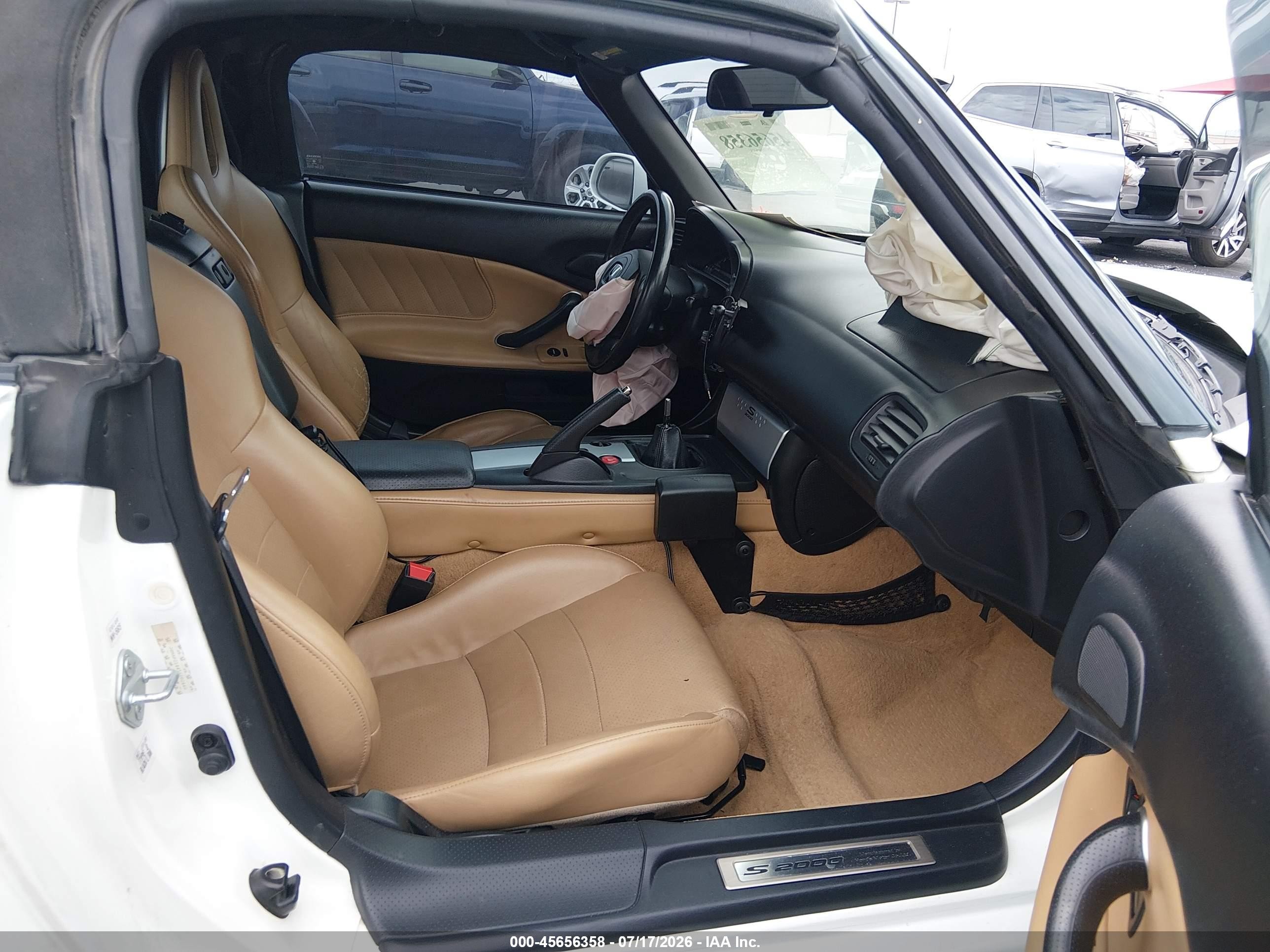 2005 Honda S2000   White vin: JHMAP21445S002440