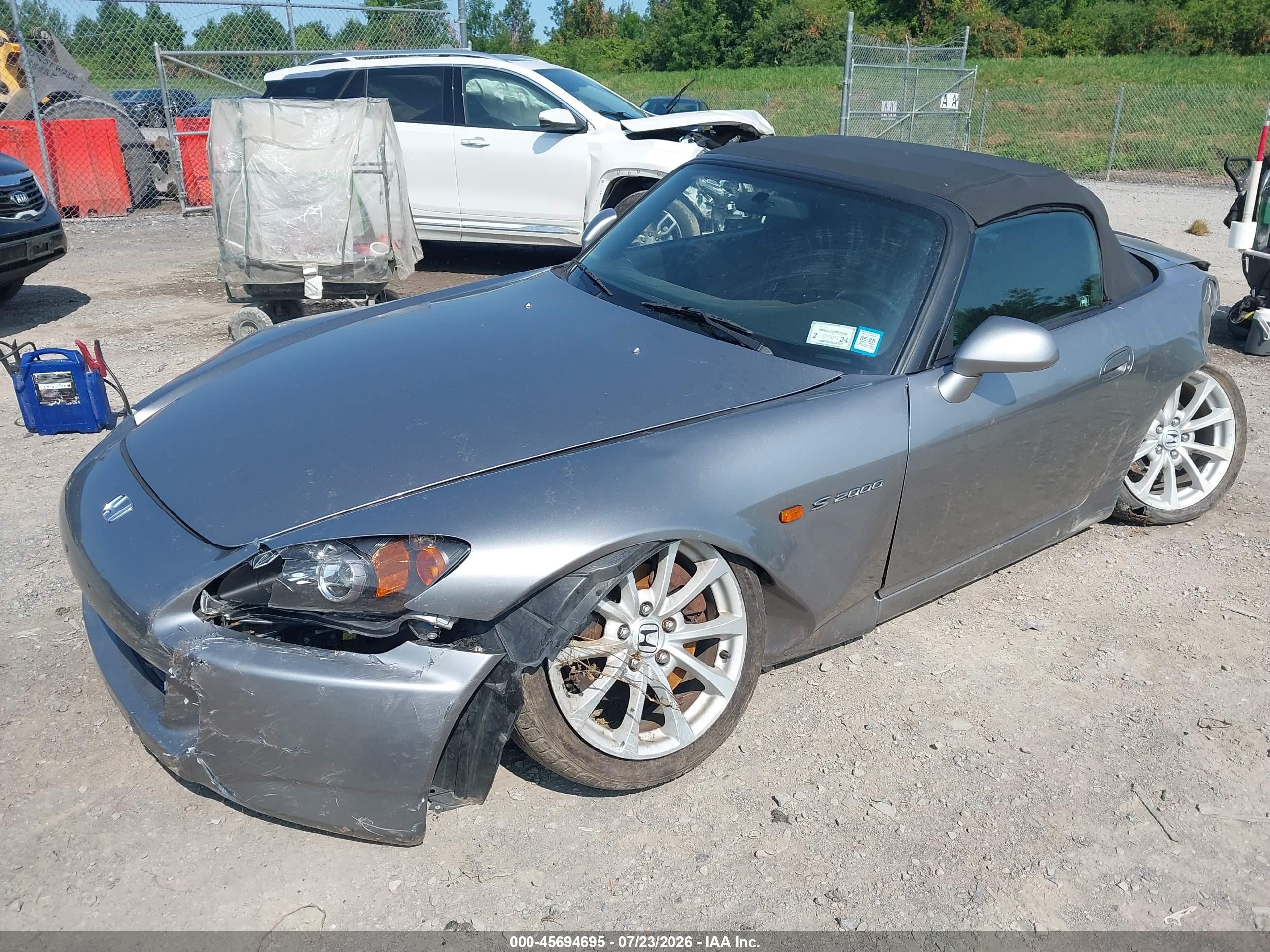 2007 Honda S2000 Silver vin: JHMAP21447S000044