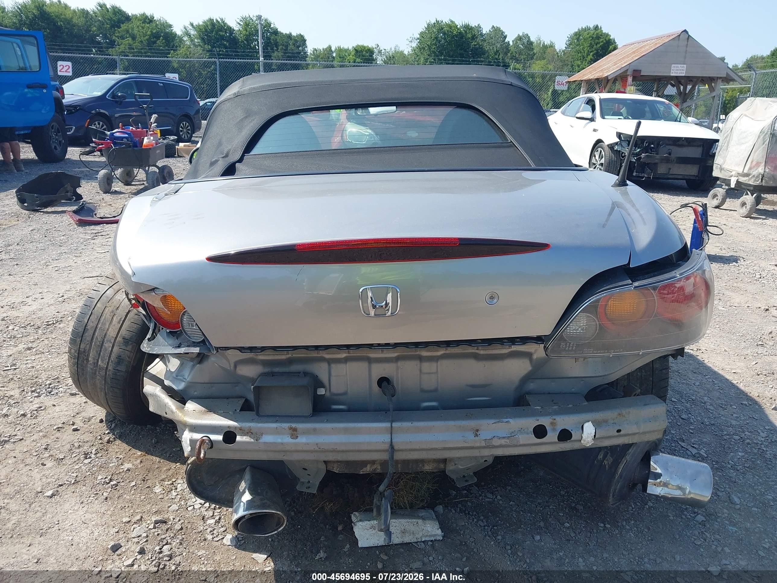 2007 Honda S2000 Silver vin: JHMAP21447S000044