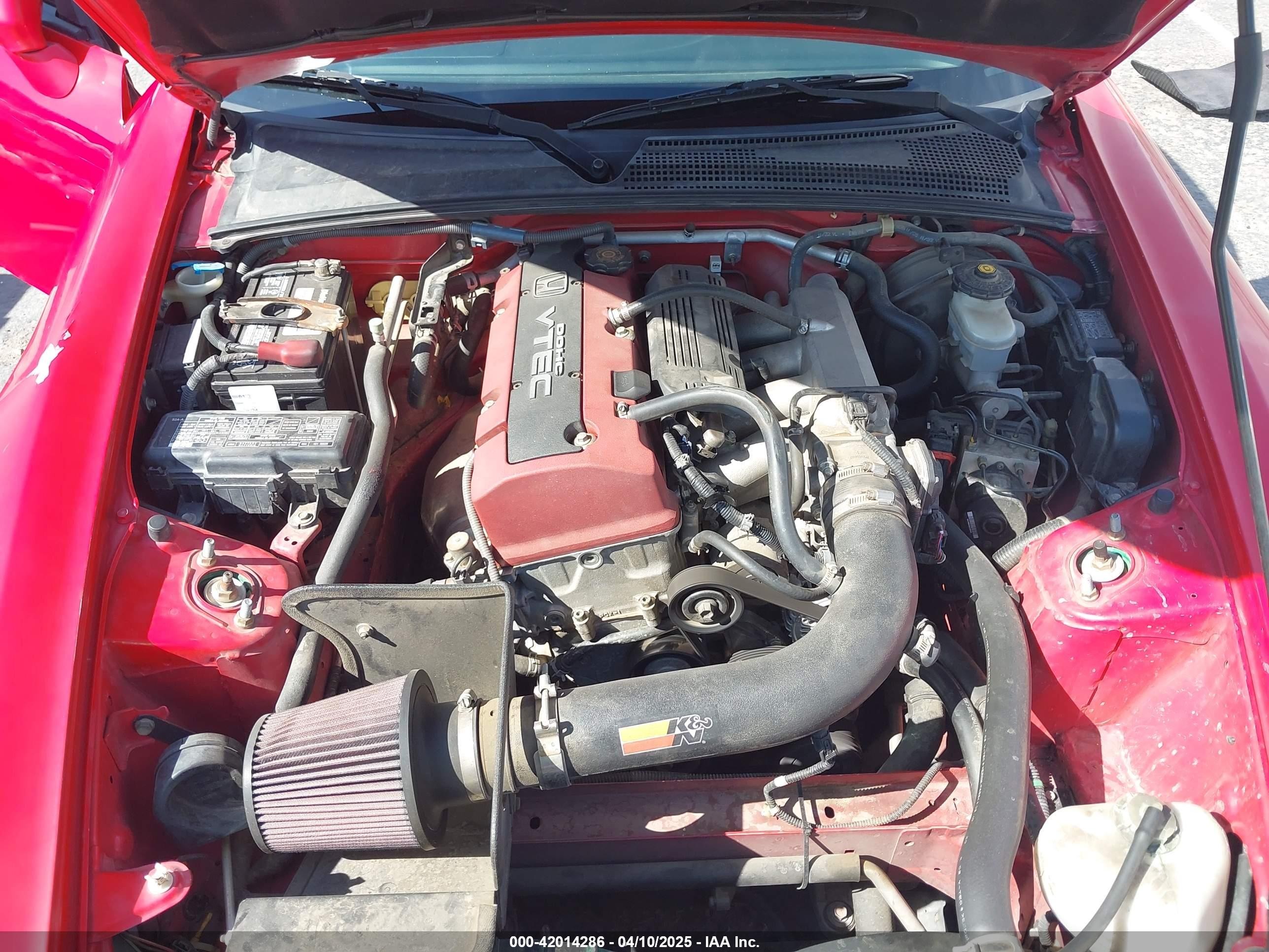 2006 Honda S2000   Red vin: JHMAP21476S001591