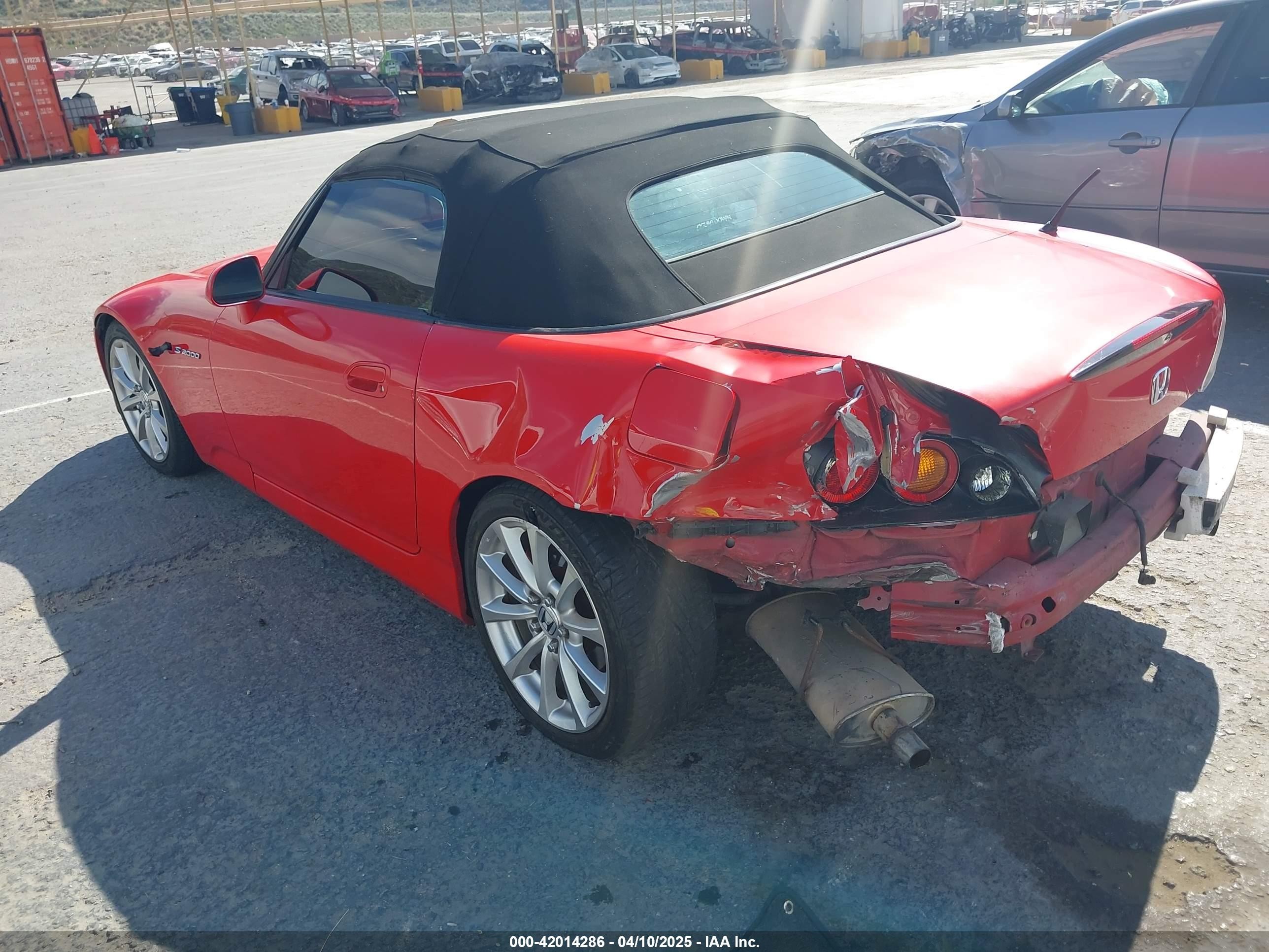 2006 Honda S2000   Red vin: JHMAP21476S001591