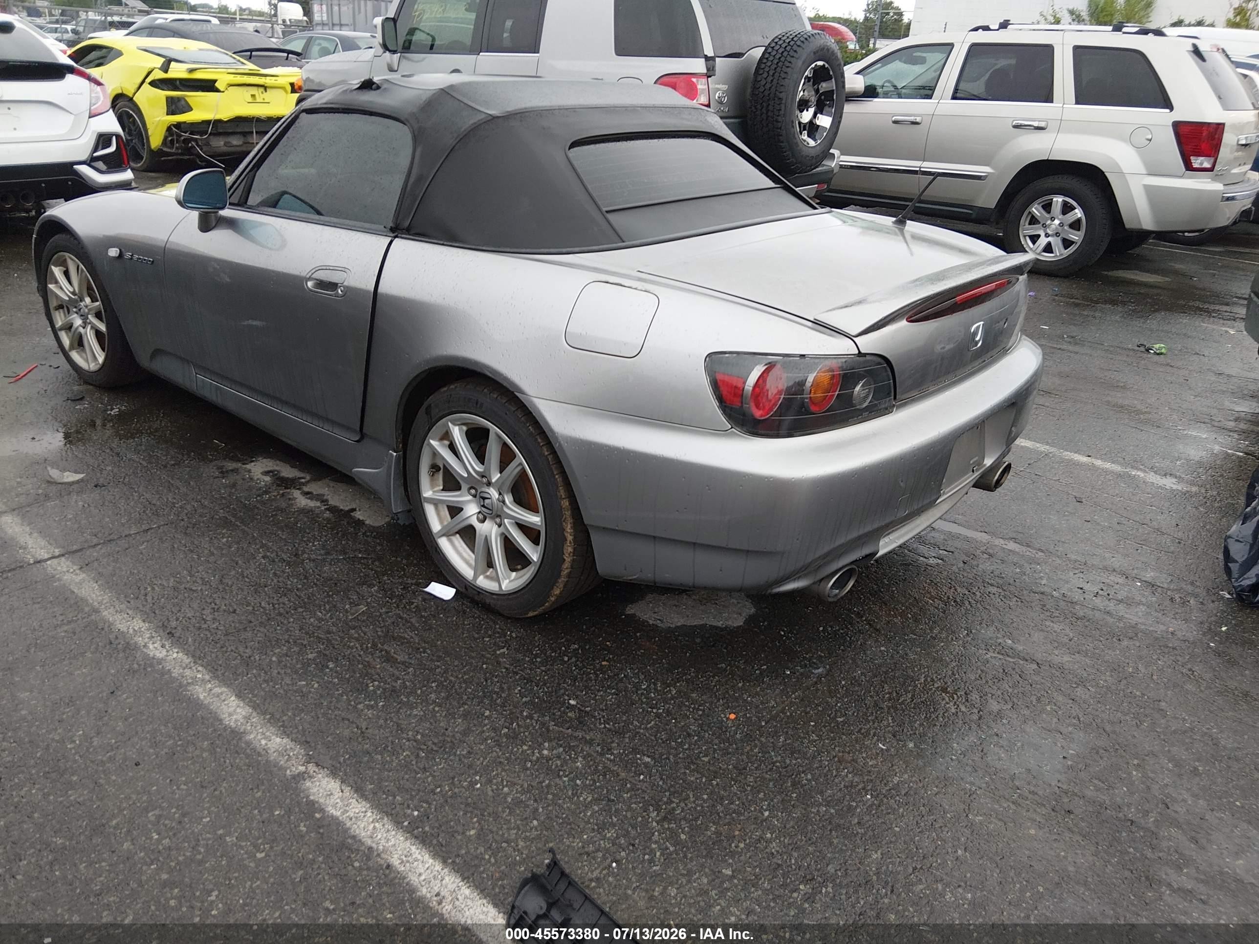 2005 Honda S2000   Silver vin: JHMAP21485S007365