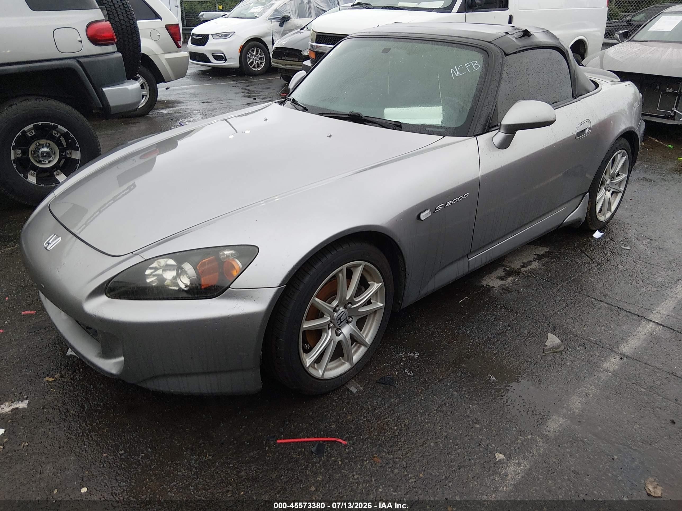 2005 Honda S2000   Silver vin: JHMAP21485S007365