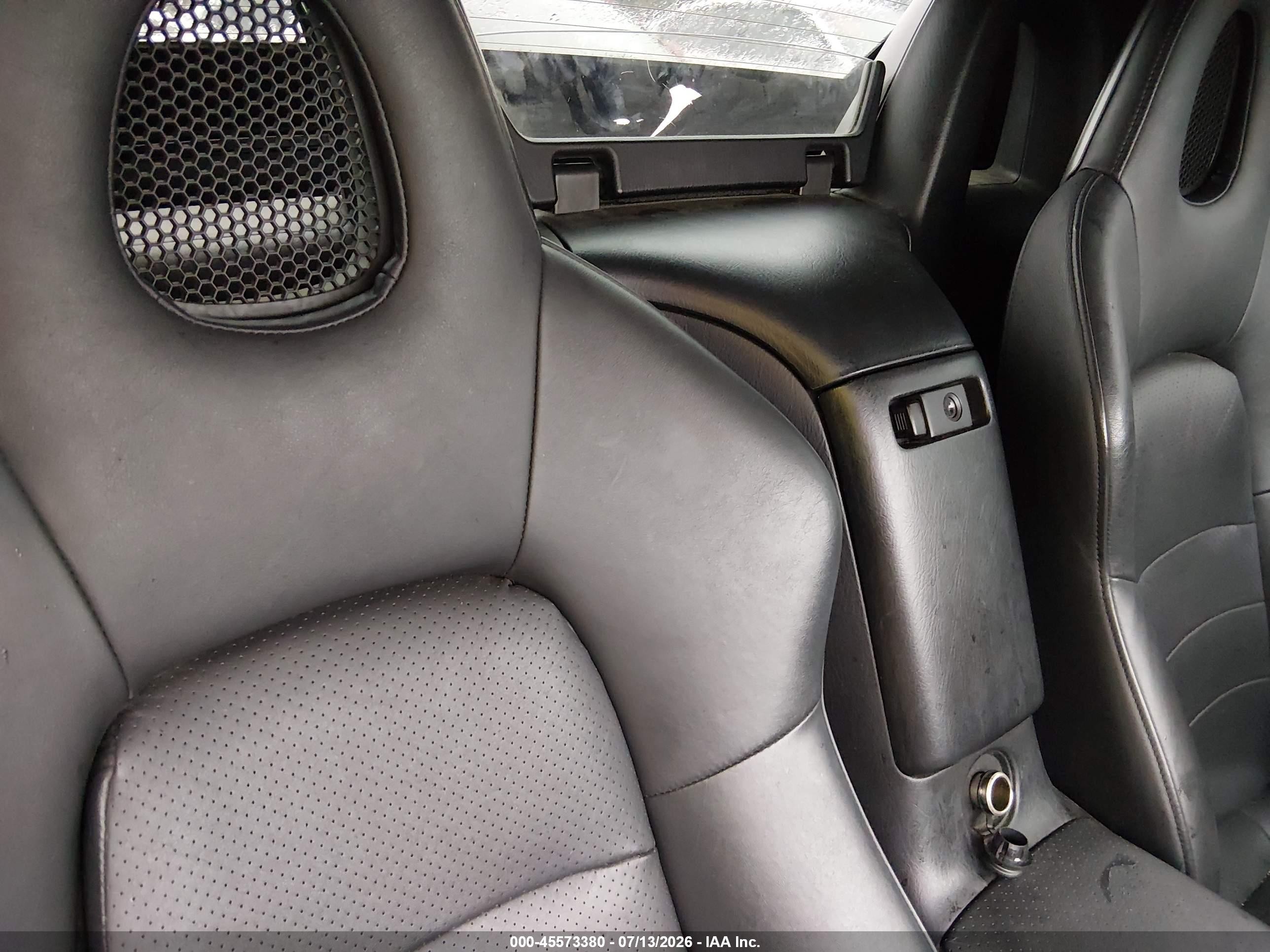 2005 Honda S2000   Silver vin: JHMAP21485S007365