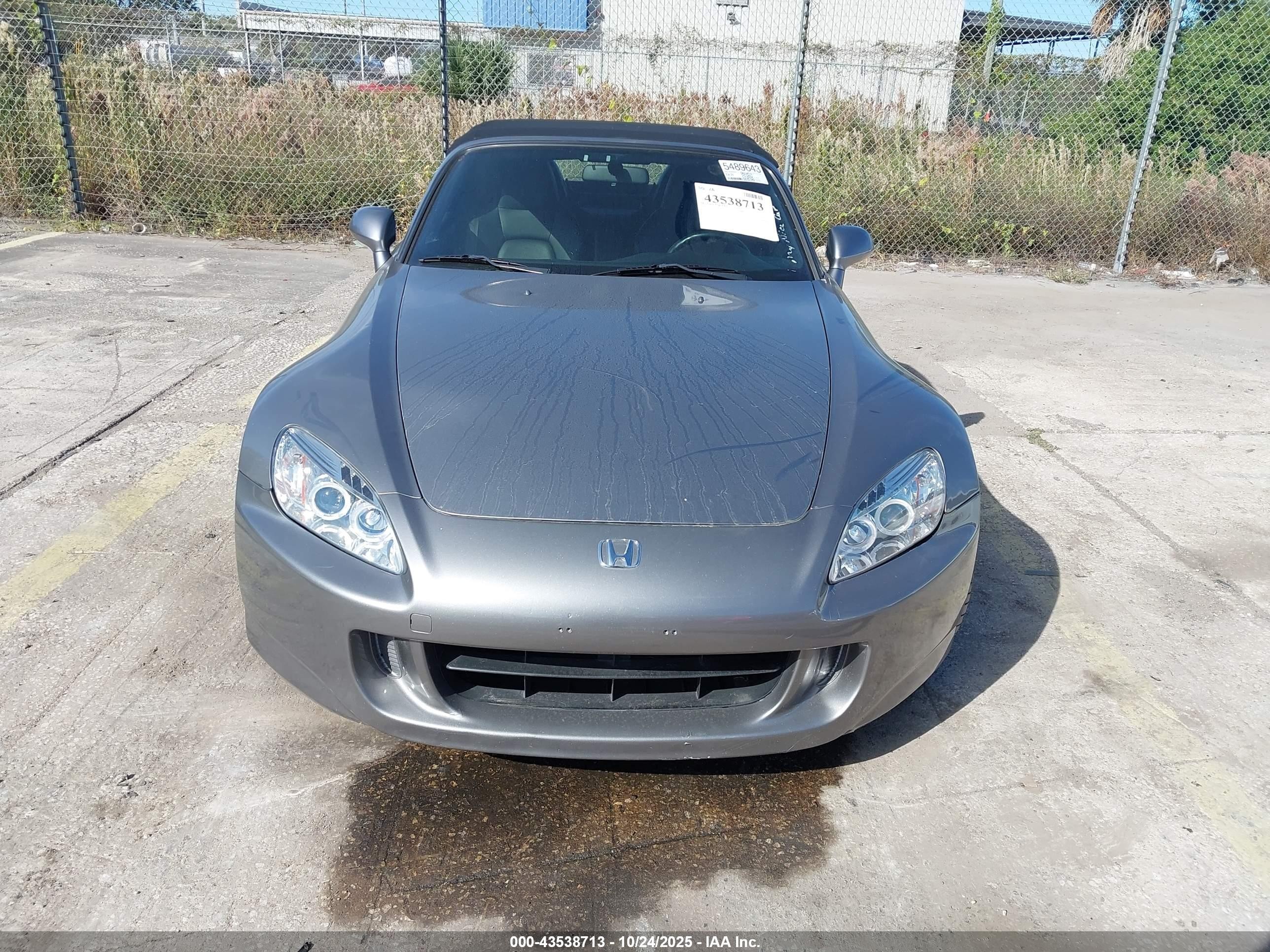 2008 Honda S2000   Silver vin: JHMAP214X8S000437