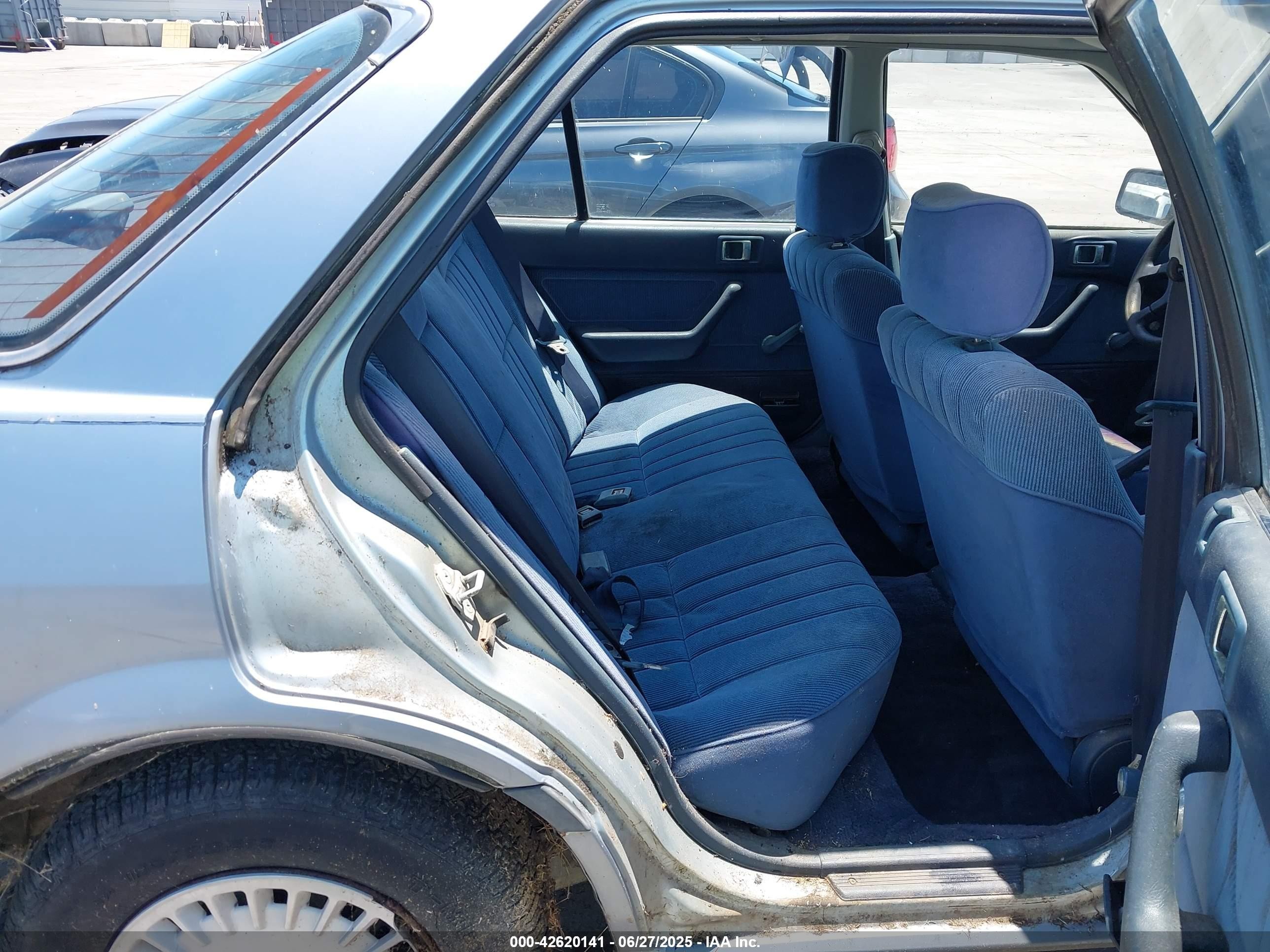 1986 Honda Accord Dx Blue vin: JHMBA5423GC055337
