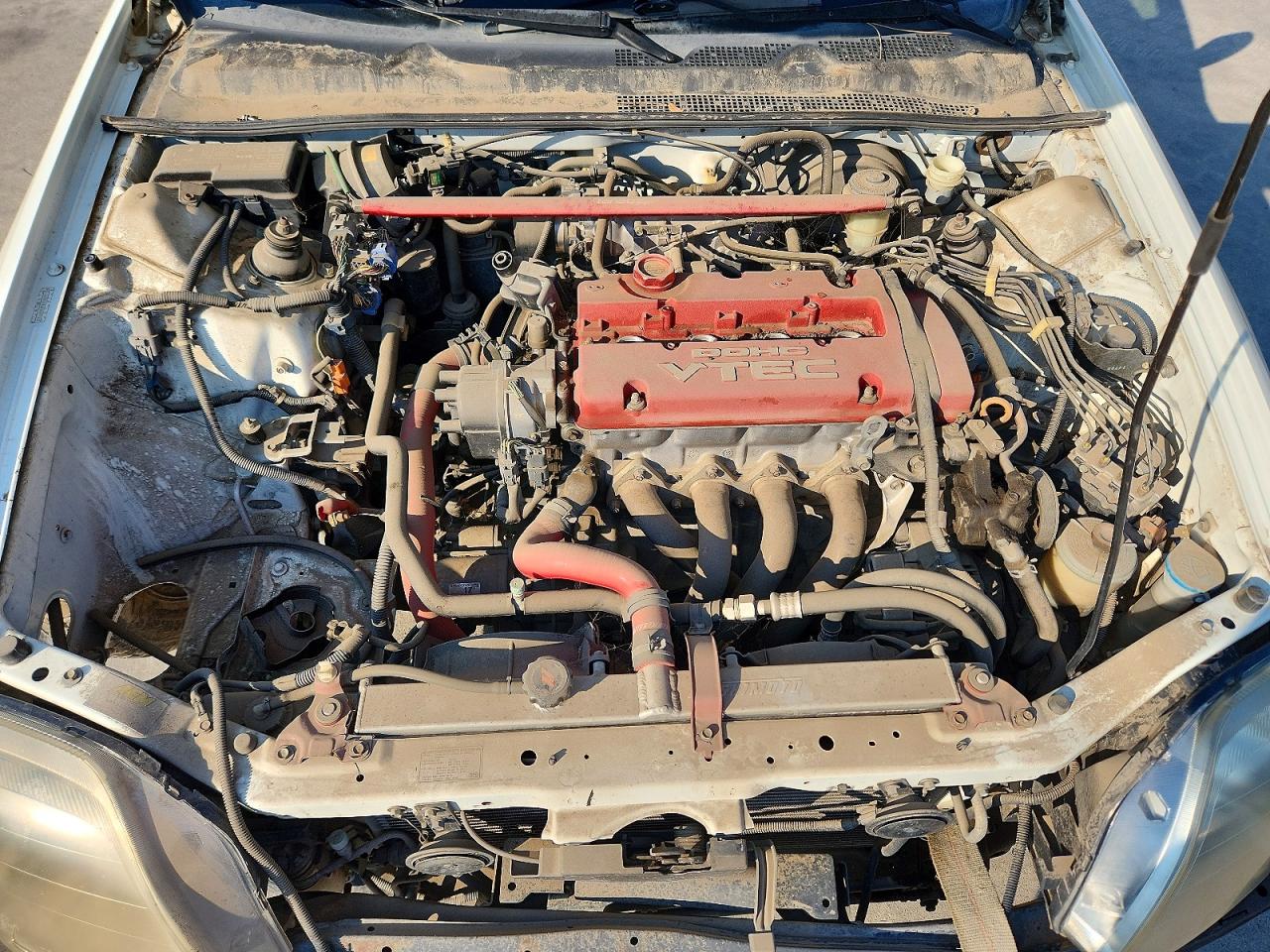 2000 Honda Prelude White vin: JHMBB6140YC007191