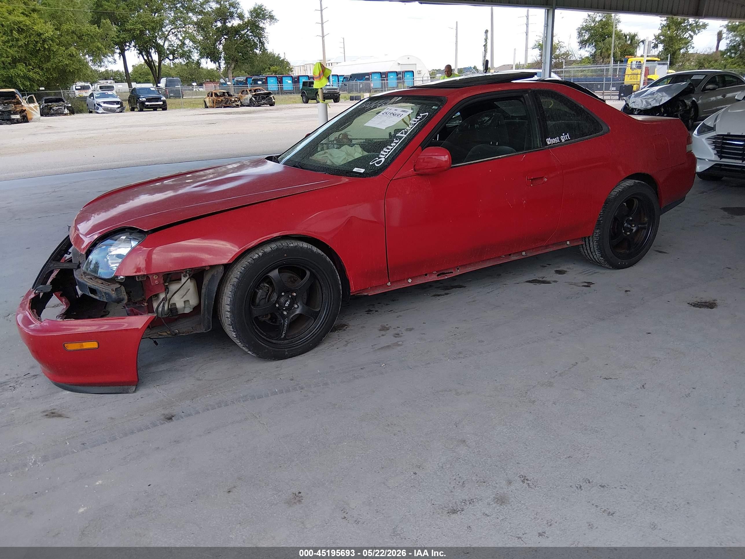 2000 Honda Prelude   Red vin: JHMBB6147YC002585