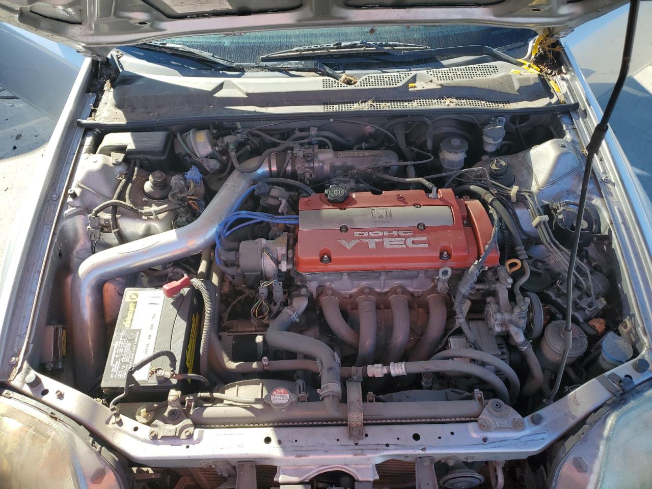 2001 Honda Prelude Silver vin: JHMBB614X1C002151